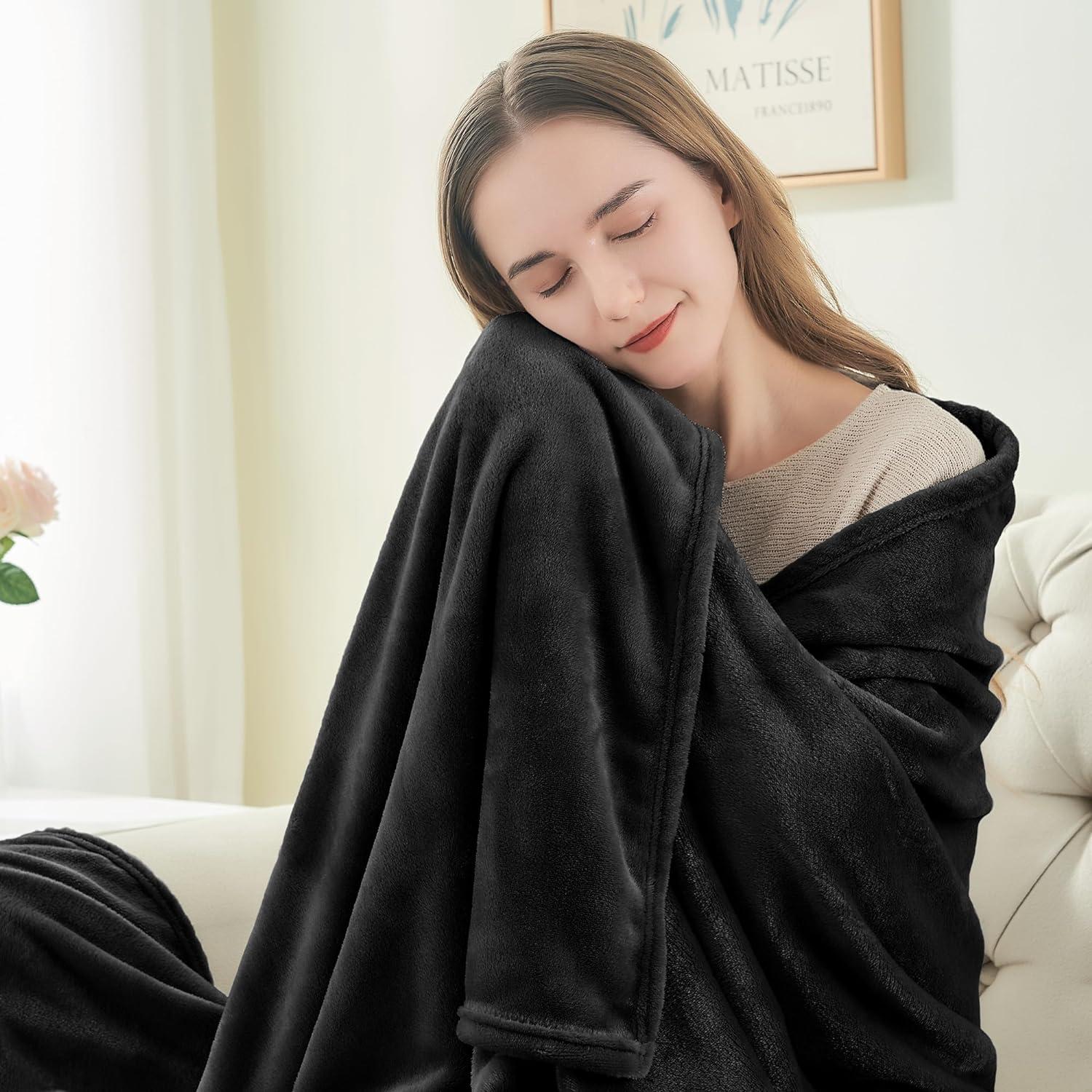 BEDELITE Fleece Blanket Black Throw Blankets for Couch & Bed, Luxury Plush Cozy Fuzzy Blanket 50x60 inches, Super Soft Warm Lightweight Throw Blanket for Travel Camping