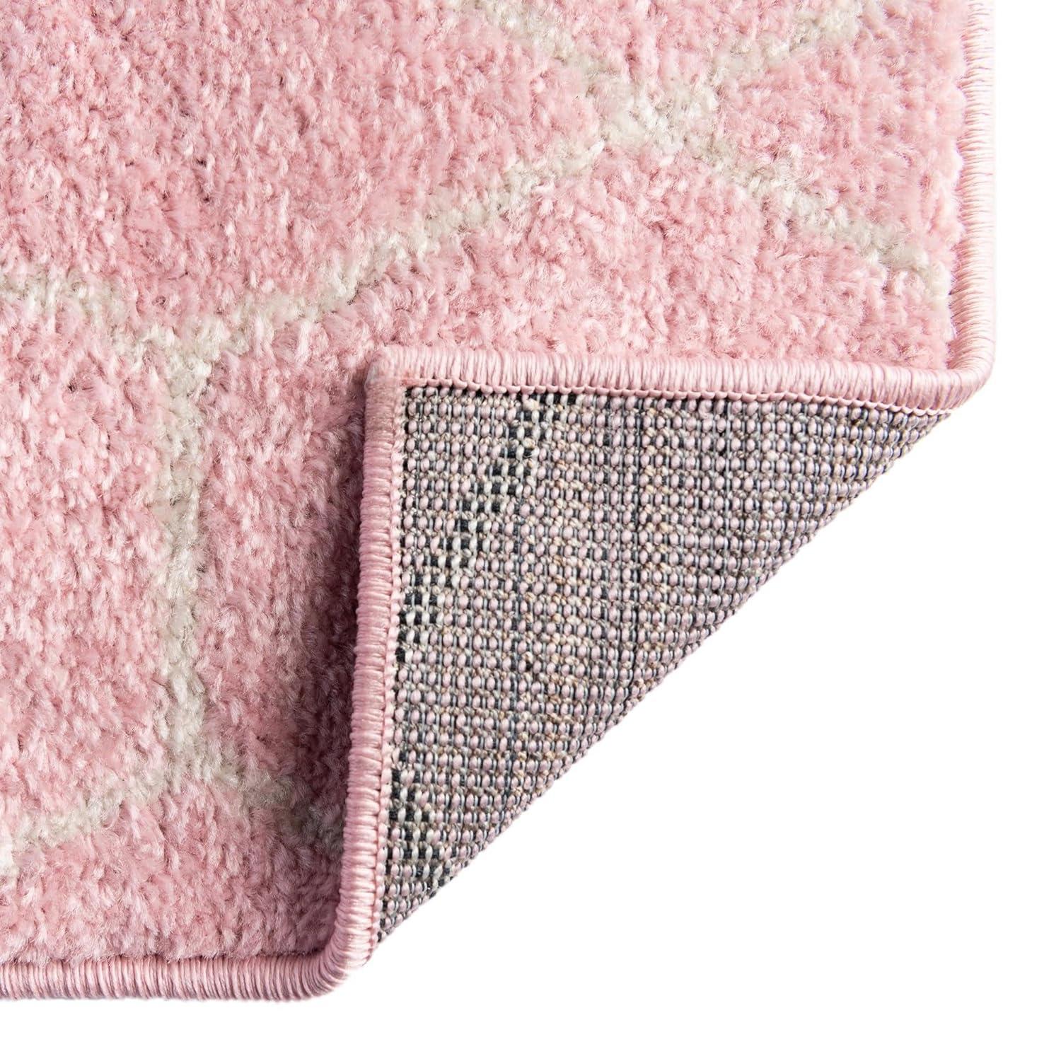 Debrodie Geometric Indoor Rug