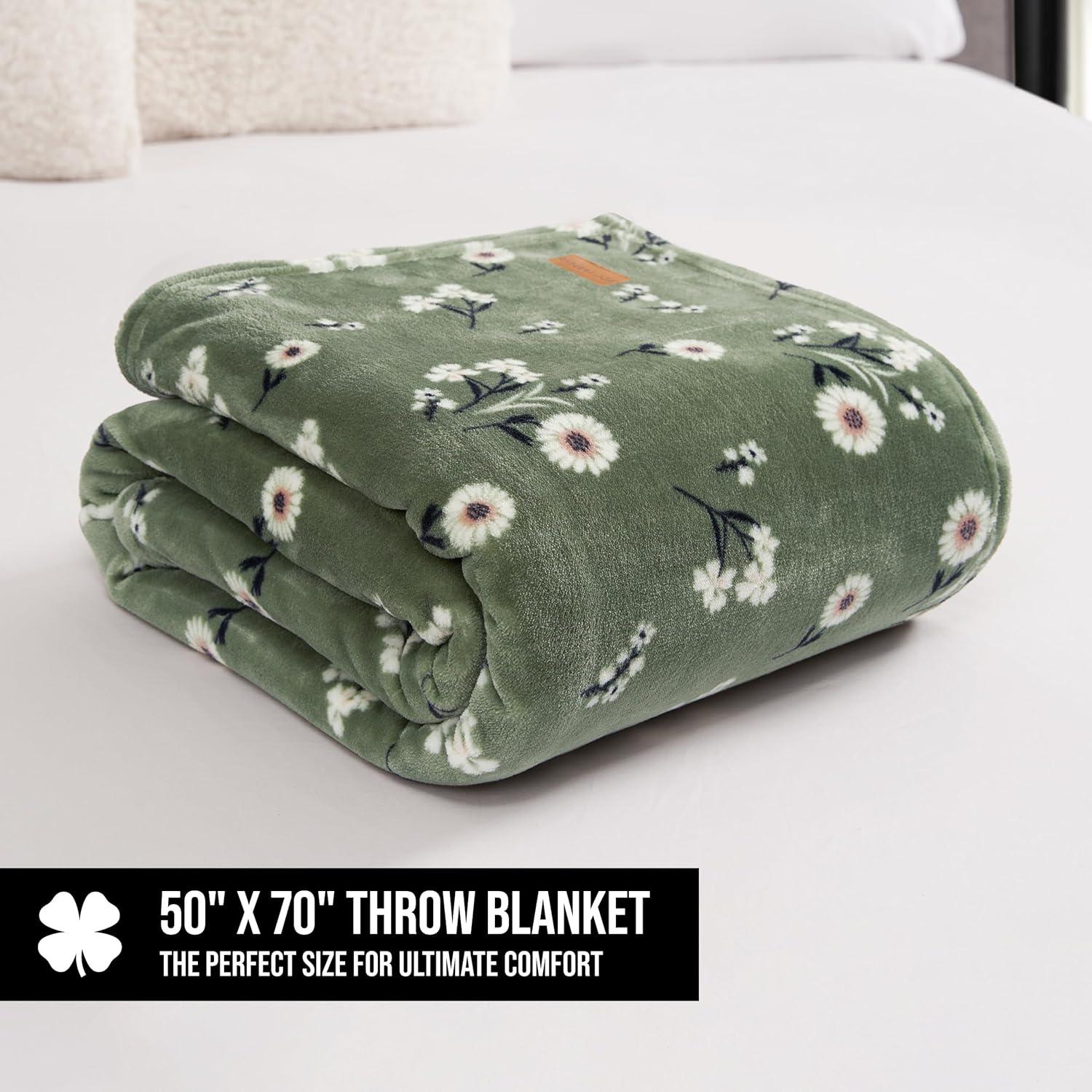 Lucky Brand Lucky Brand Daisy Blankets