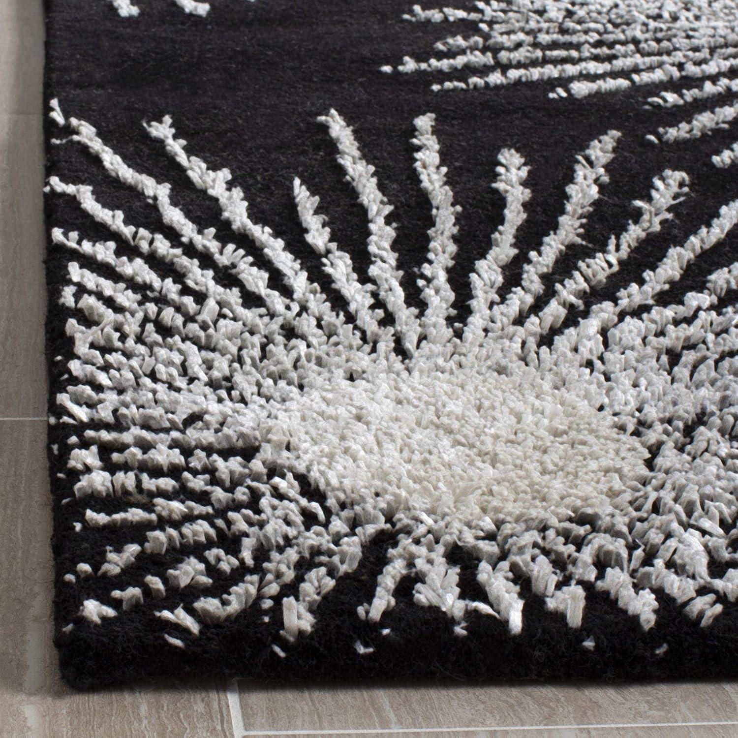 Soho SOH712 Hand Tufted Area Rug - Black/White - 7'6"x9'6" - Safavieh.
