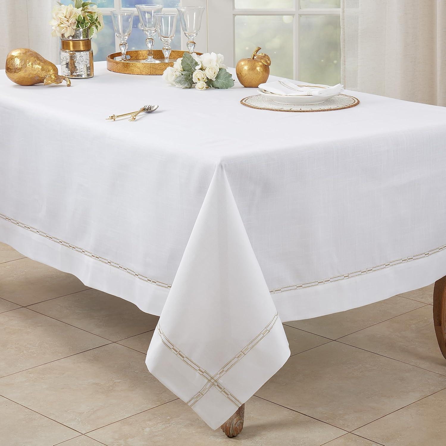 Saro Lifestyle Luxurious Tablecloth with Intricate Embroidery, 65"x90", Gold