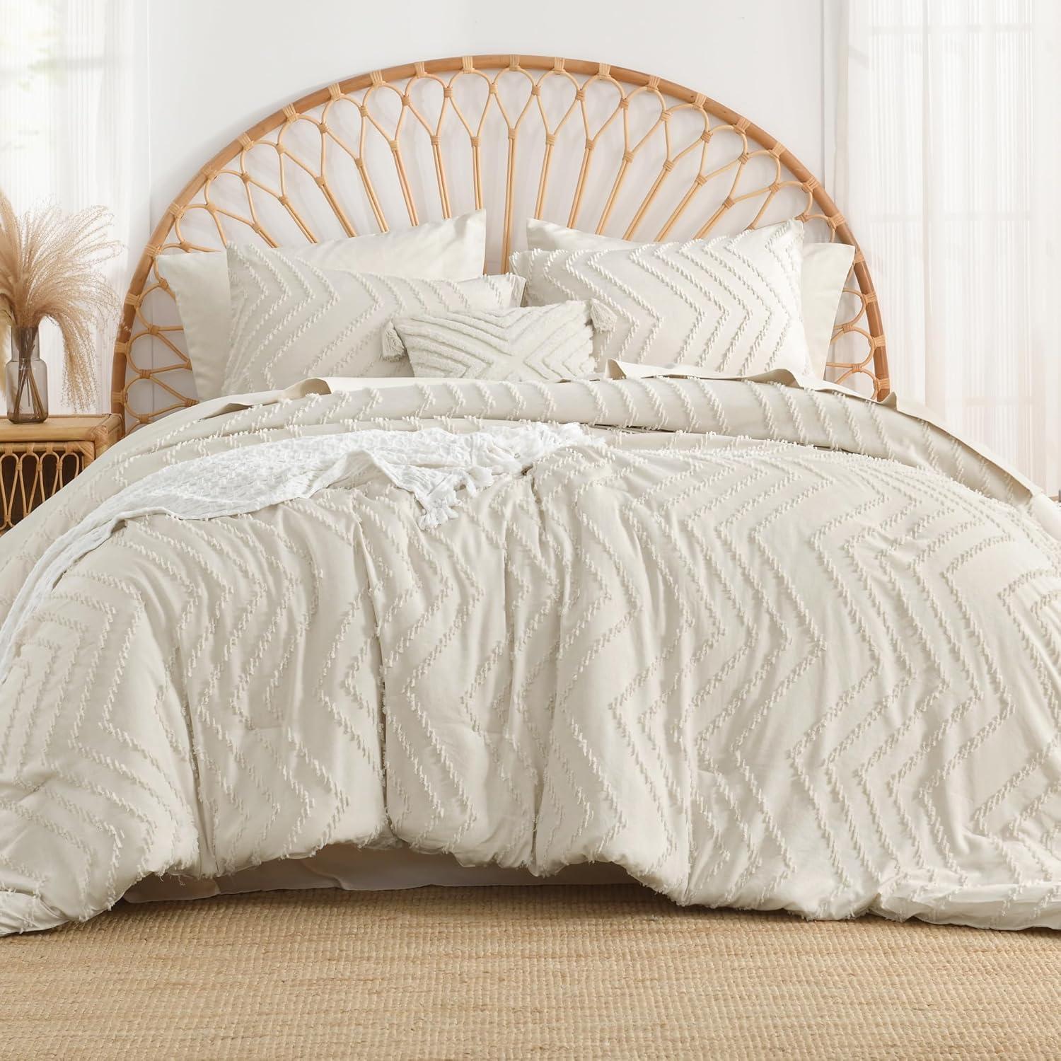 EVERGRACE Queen Size Comforter Set 7 Pieces Bed in a Bag for College Dorm, White Tufted Shabby Chic Boho Comforter and Sheet Set with Pom Pom Textured, Soft Fluffy Farmhouse Complete Bedding Set