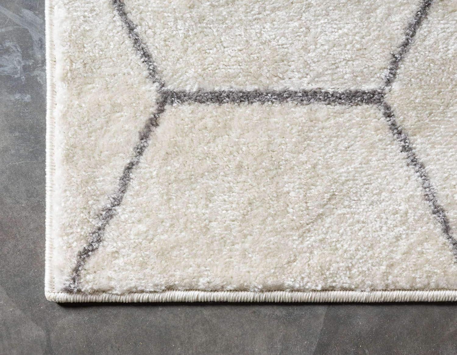 Ivory and Gray Synthetic 4' x 6' Trellis Area Rug