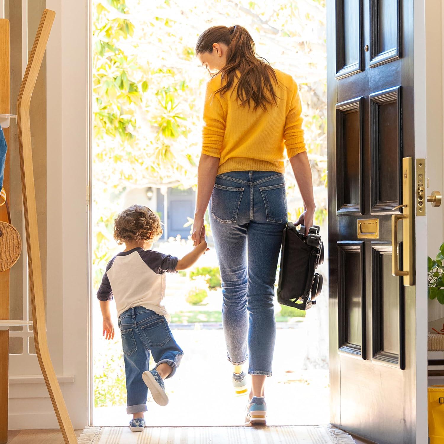 Munchkin Night Owl™ Folding Ultra Compact Travel Baby & Toddler Stroller with Lights, Black, Unisex