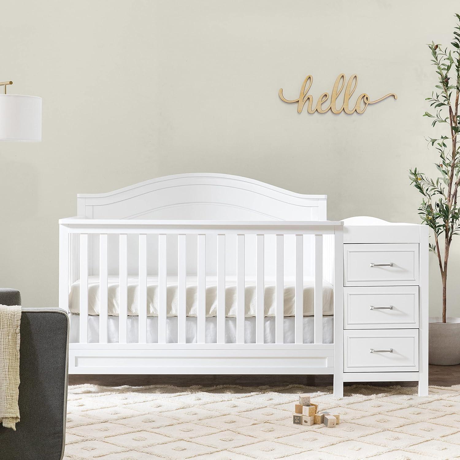 daVinci Charlie 4-in-1 Convertible Crib and Changer with Storage