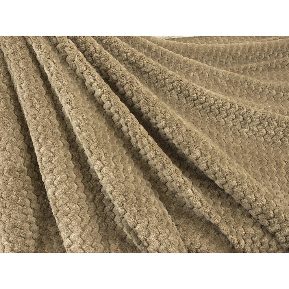 Pavilia Hand Woven Throw Blanket