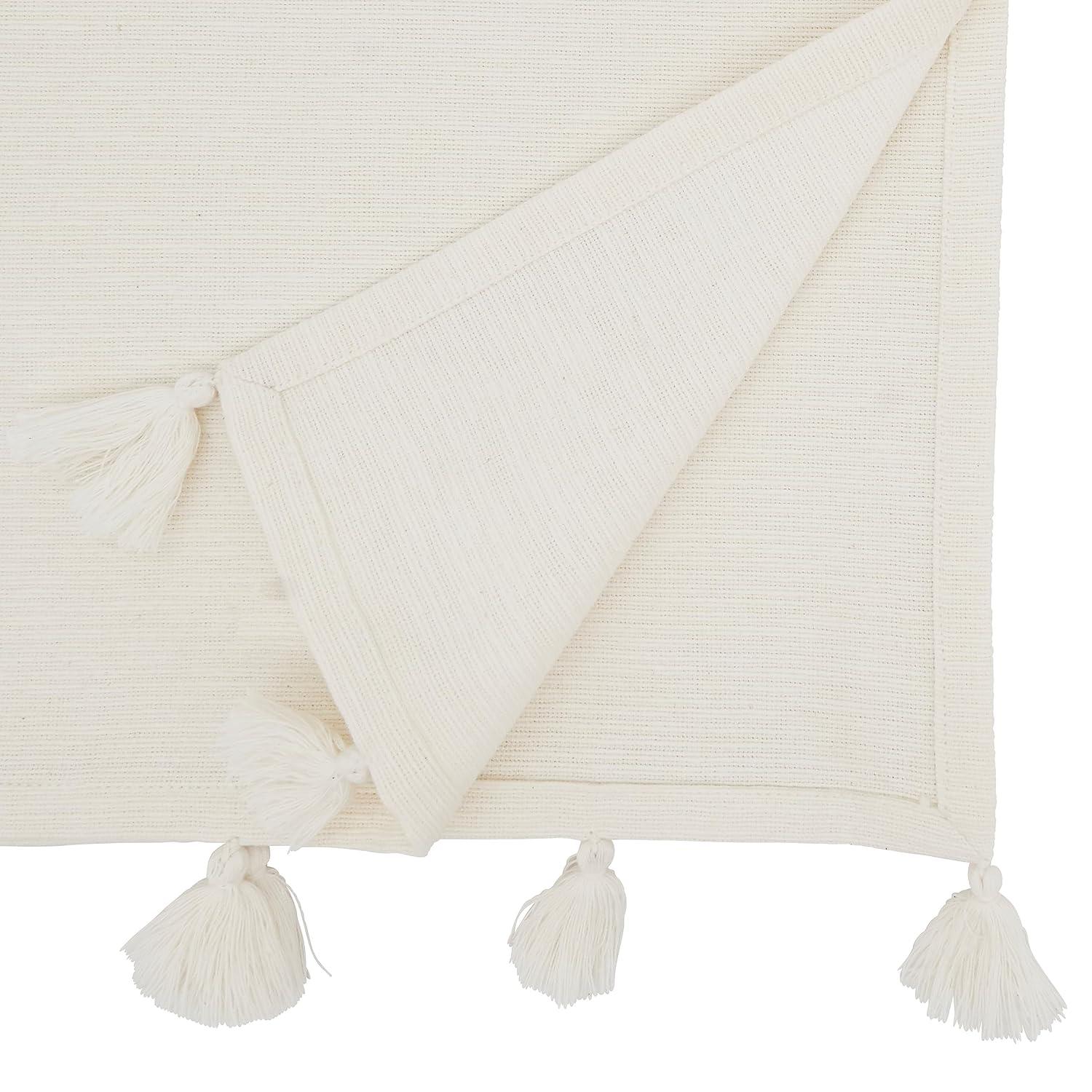 Saro Minimalist Luxe Tassel Table Runner