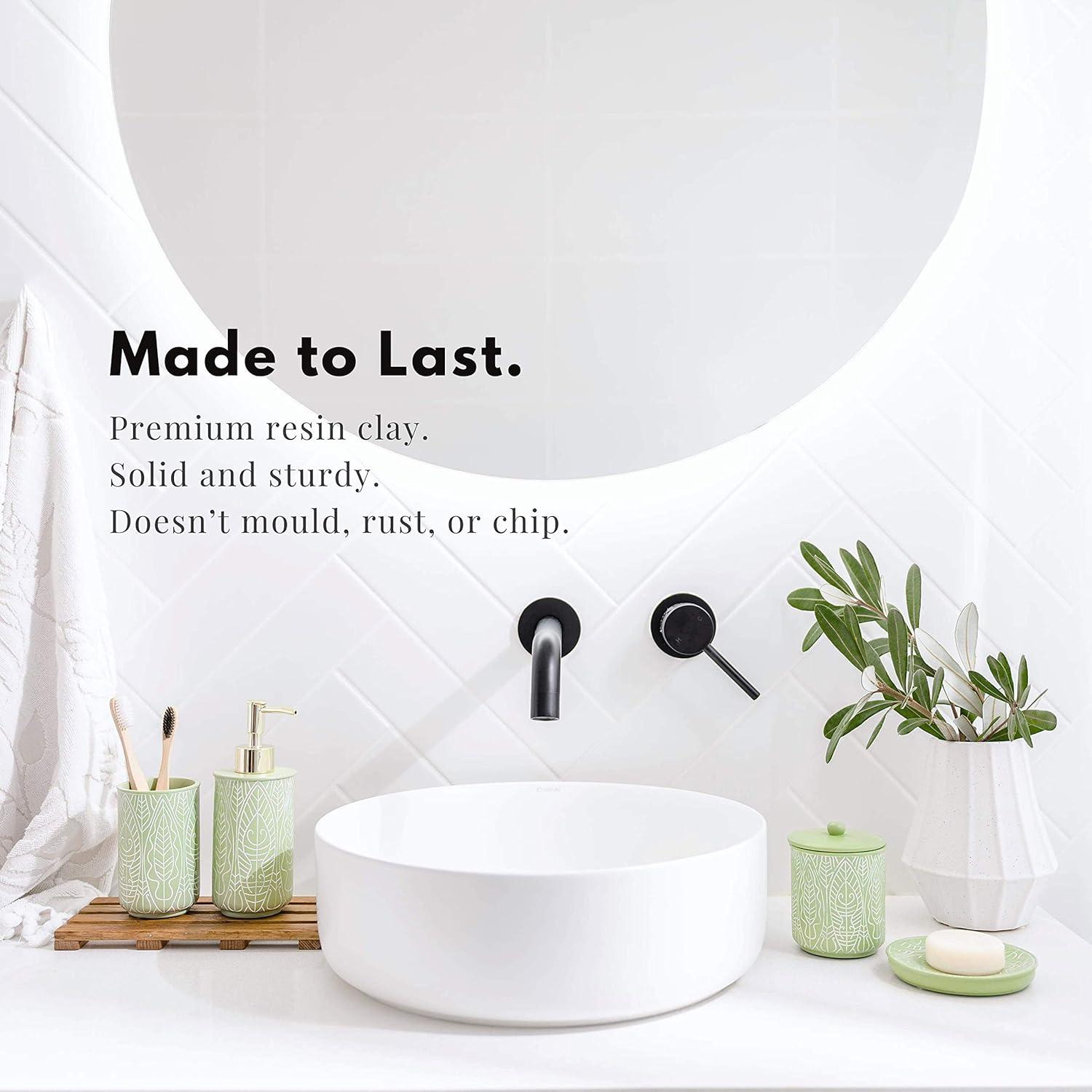 Premium Pastel Green Bathroom Accessories Set. Bathroom Set. Boho Bathroom Decor. Accesorios para Baños. New Apartment Essentials. Toothbrush Holder and Soap Dispenser.