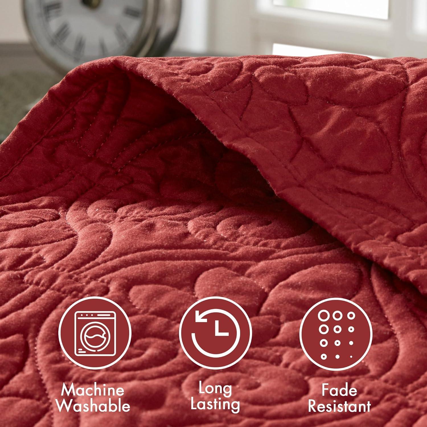 Quebec Reversible Bedspread Set
