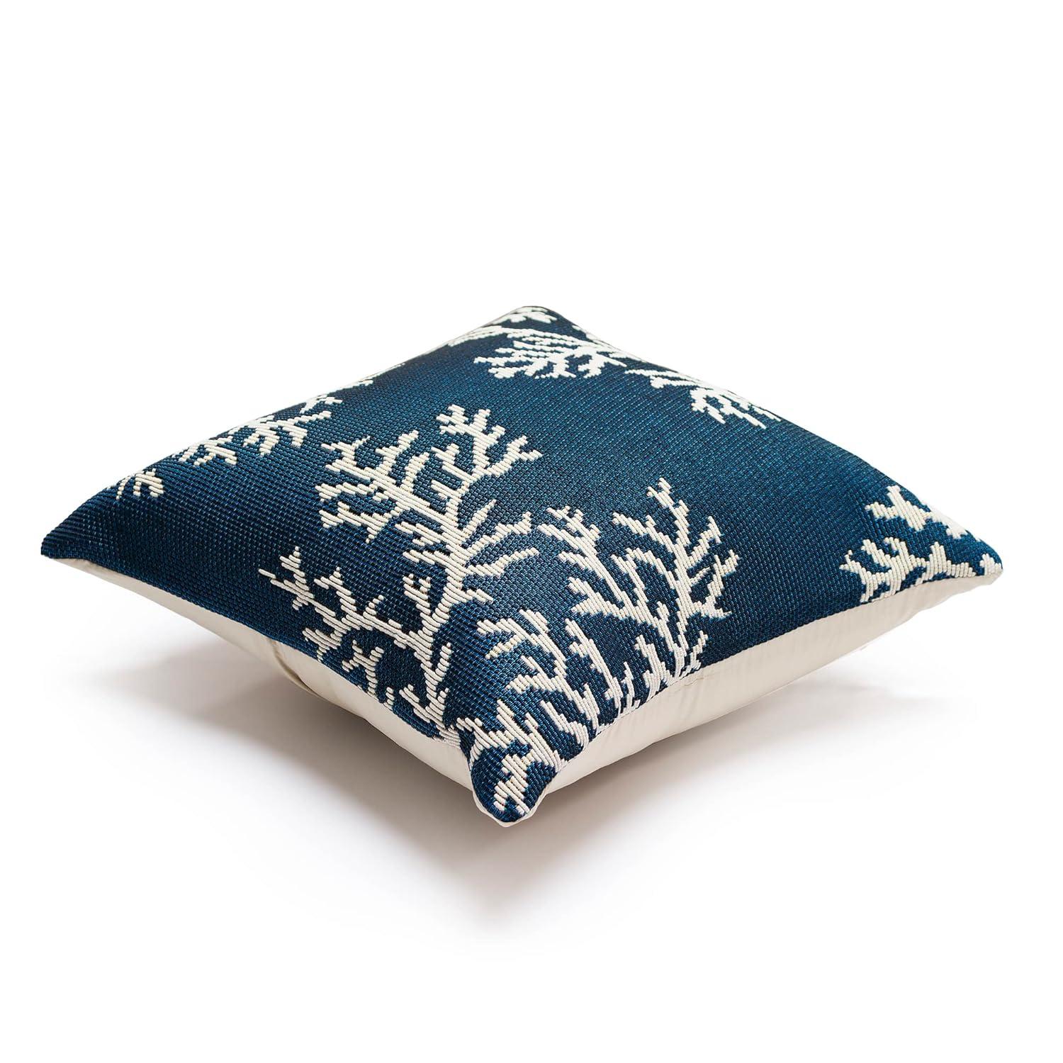 Liora Manne Indoor/Outdoor Throw Pillow