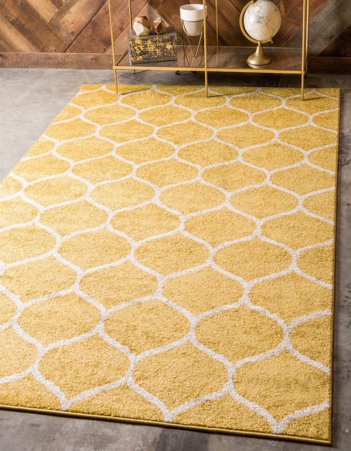 Sunlit Yellow Trellis Frieze 9' x 12' Synthetic Area Rug