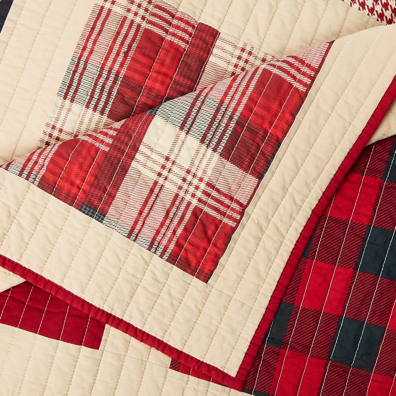 Red and Beige Reversible Cotton Full Quilt Set