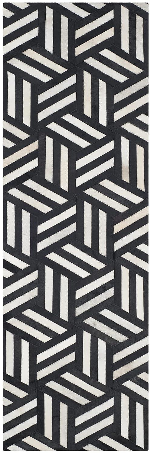 Studio Leather STL219 Hand Woven Indoor Runner Rug - Ivory/Black - 2'3"x11' - Safavieh