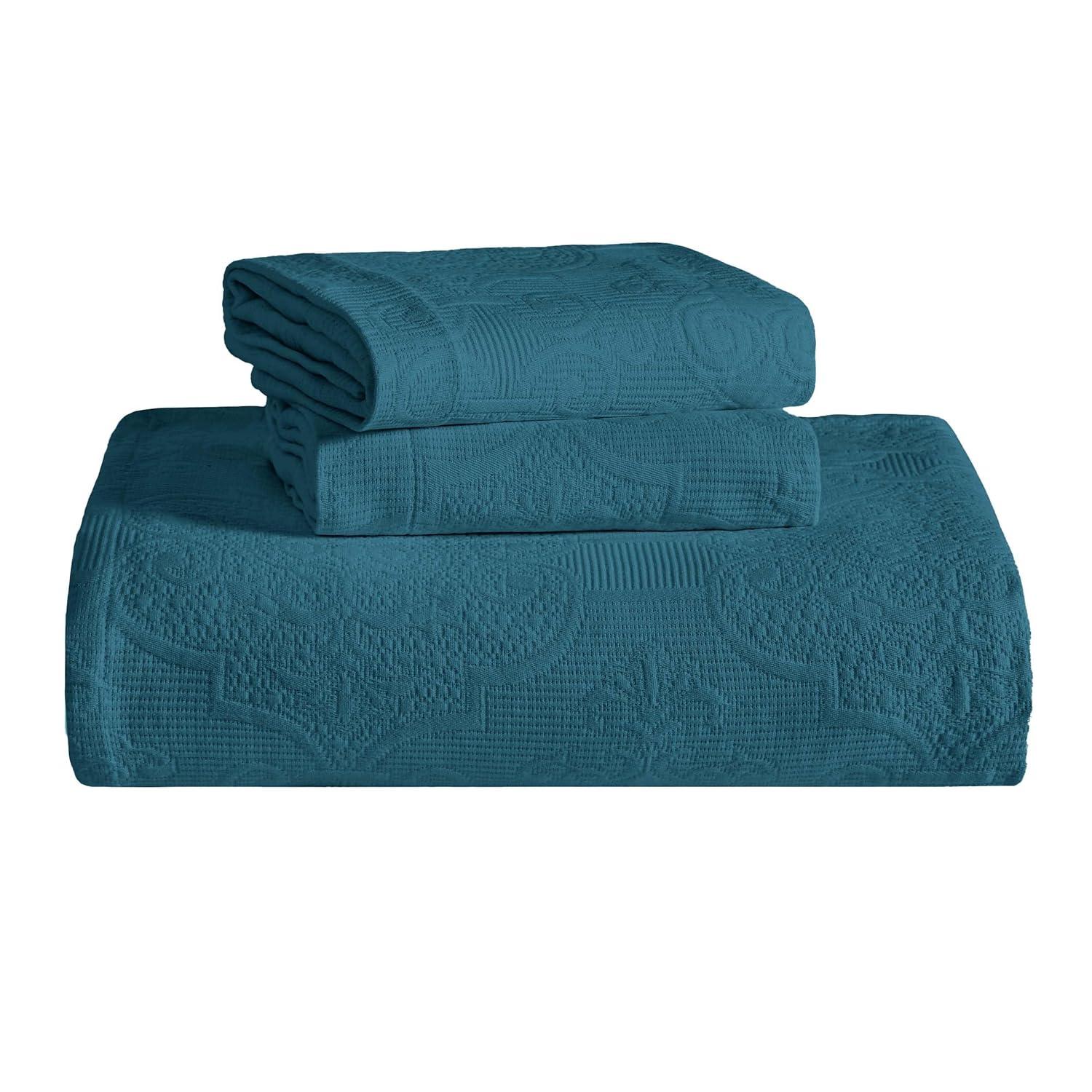 Superior Superior Florin Matelasse Jacquard Scrolling Medallion Cotton Bedspread Set With Pillow Shams