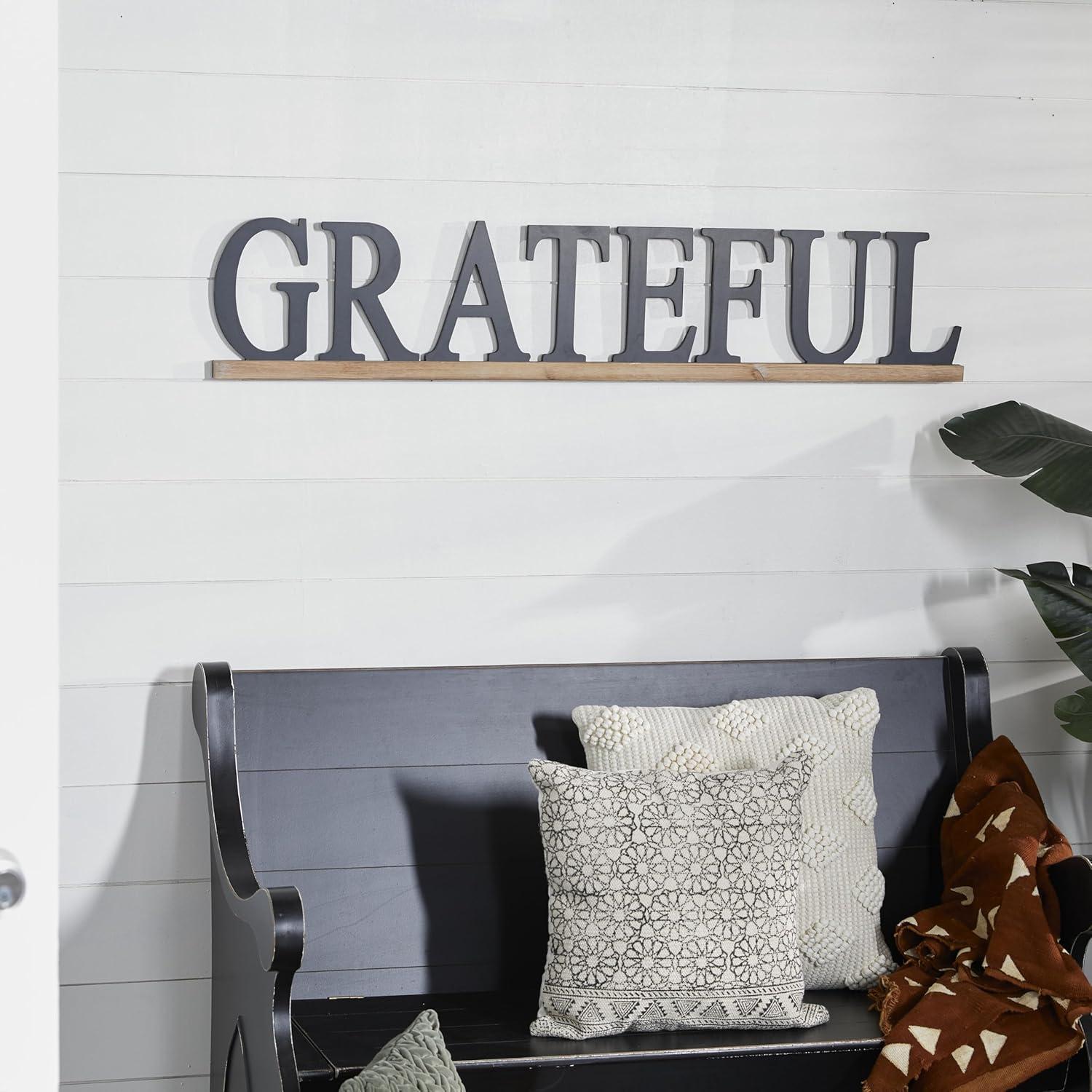 DecMode Black Wood Grateful Sign Wall Decor