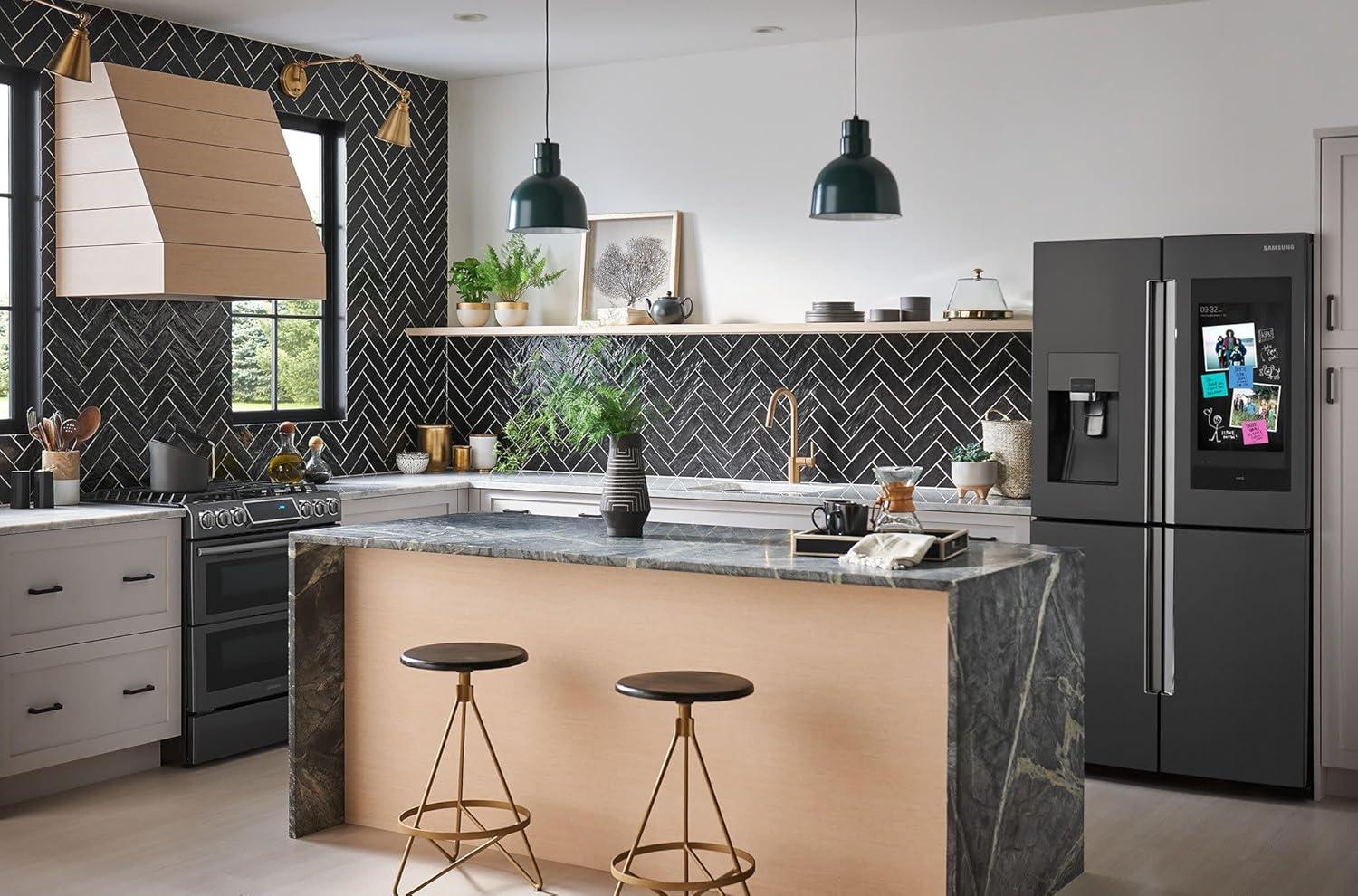 Moen Align One Handle Modern Kitchen Pulldown Faucet with Reflex and Power Clean Technology