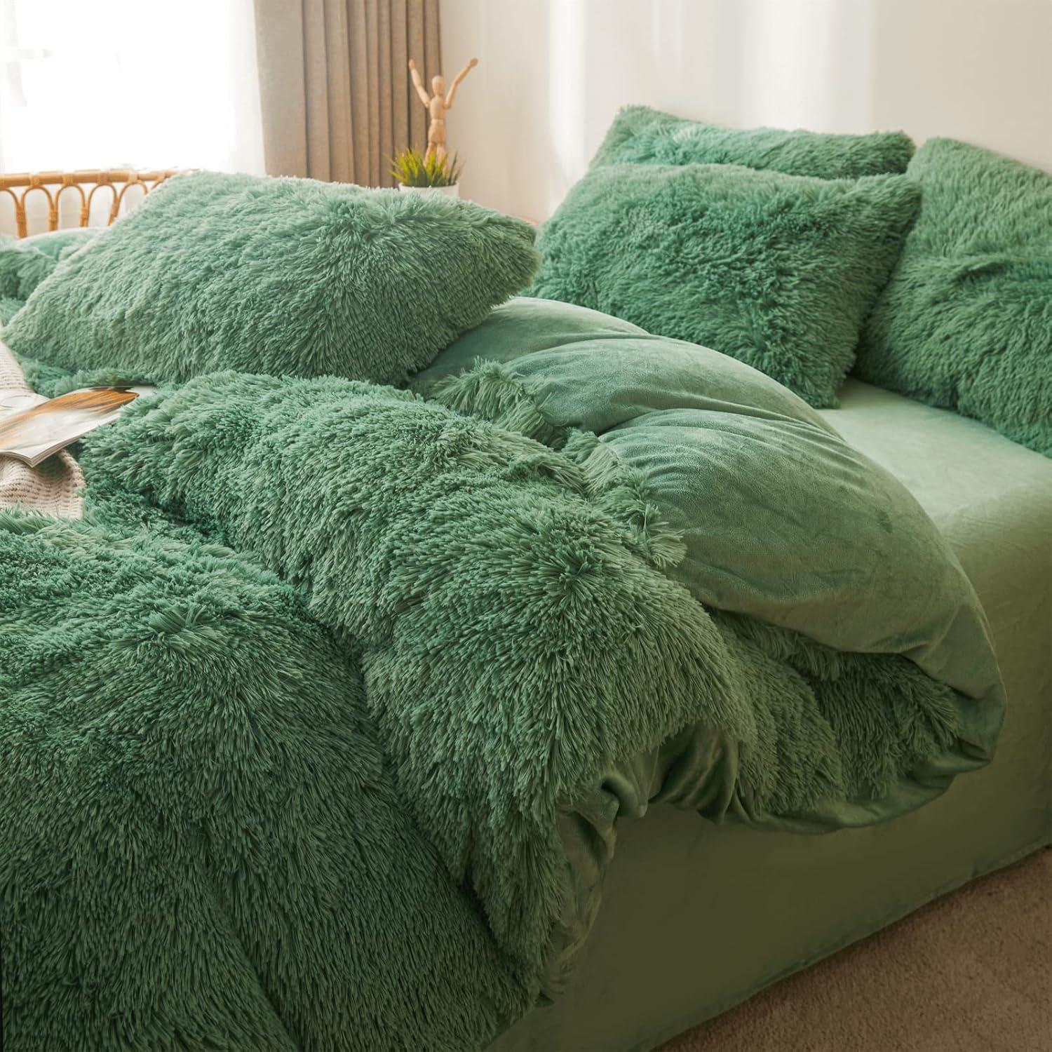 LIFEREVO 3 Pieces Luxury Plush Shaggy Faux Fur Duvet Cover Set(1 Fluffy Fuzzy Comforter Cover + 2 Pompoms Fringe Quilted Pillow Shams) Furry Bed Set, Zipper Closure, Queen Size, Dark Green