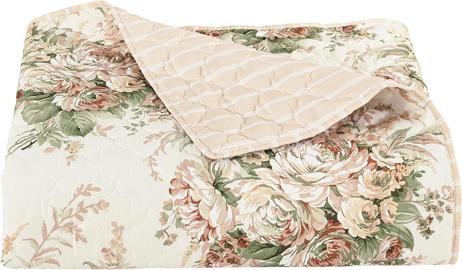 Royal Court Estelle Coral Quilt Set Full - Queen 3 Piece