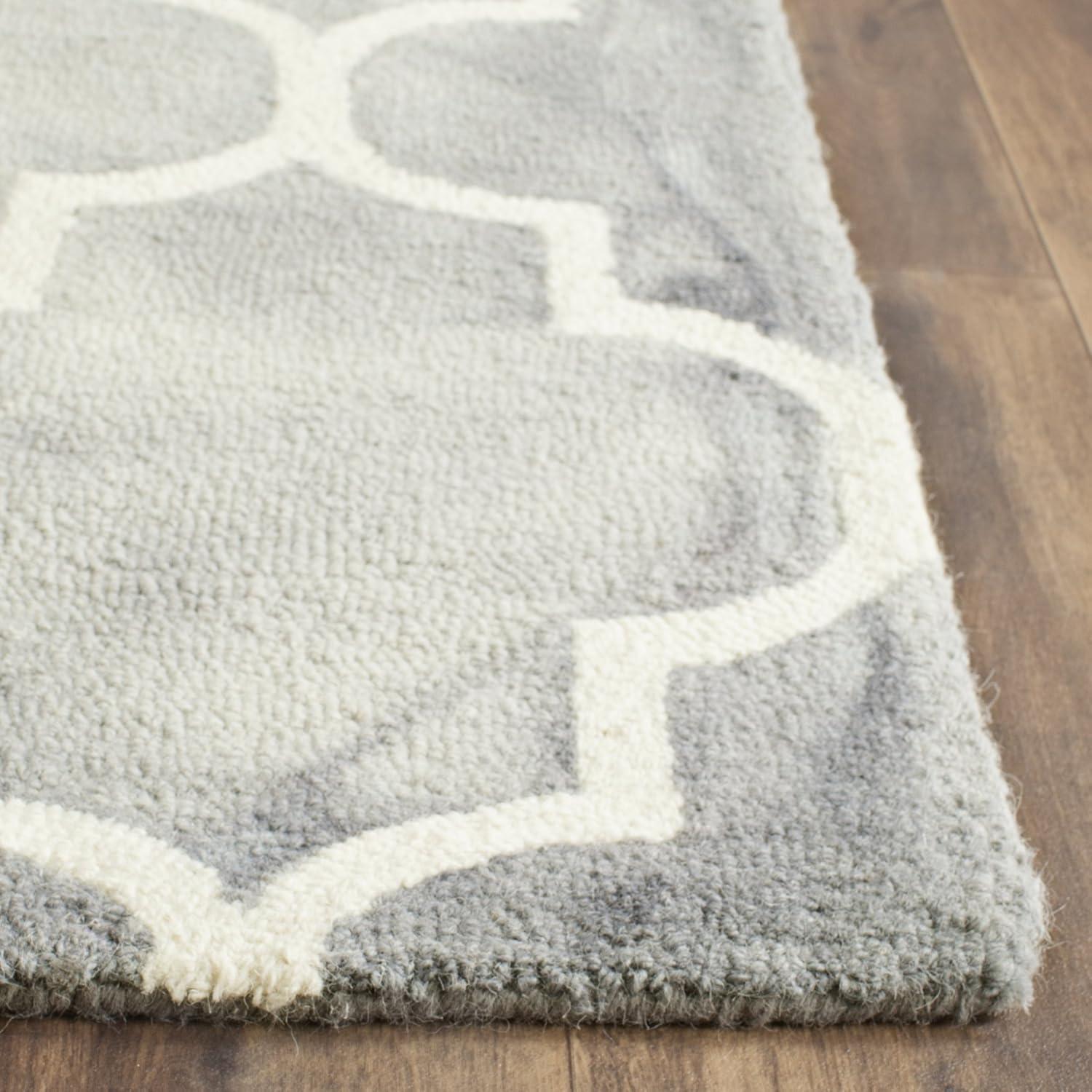 Dip Dye DDY535 Hand Tufted Area Rug  - Safavieh