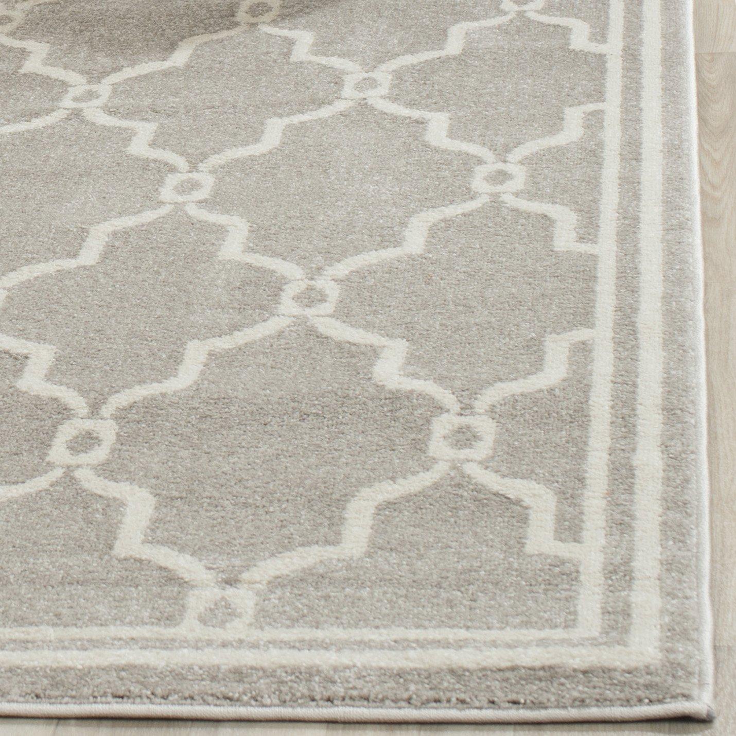 Amherst AMT414 Power Loomed Indoor Accent Rug - Light Grey/Ivory - 3'x5' - Safavieh