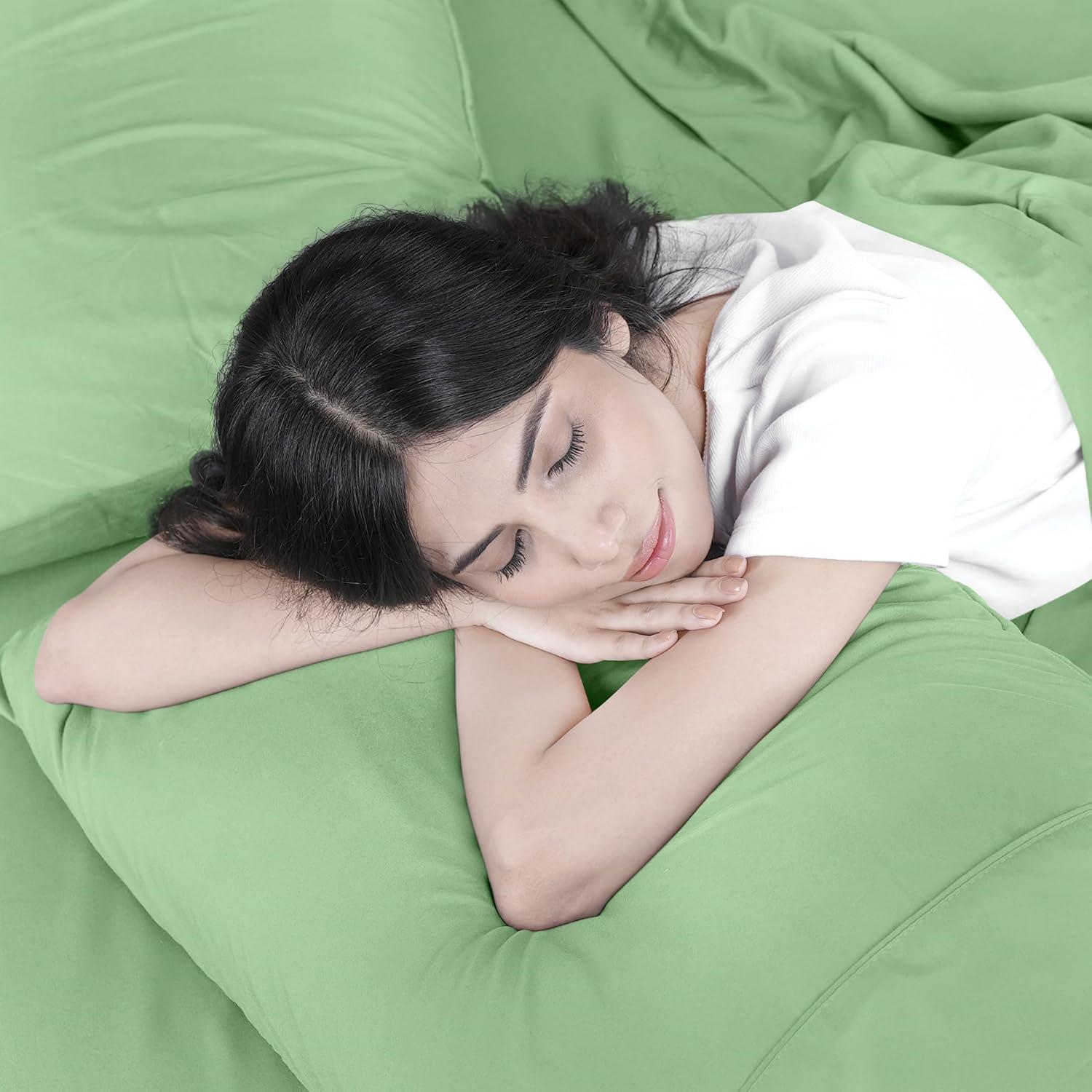 Utopia Bedding Queen Sheet Set – 4 Piece Bed Sheets for Queen Size Bed, Soft and Breathable Microfiber, Includes 1 Fitted Sheet, 1 Flat Sheet and 2 Pillowcases (Sage)