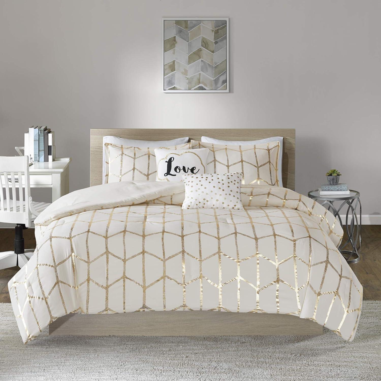 Intelligent Design Raina Metallic Printed Comforter Set