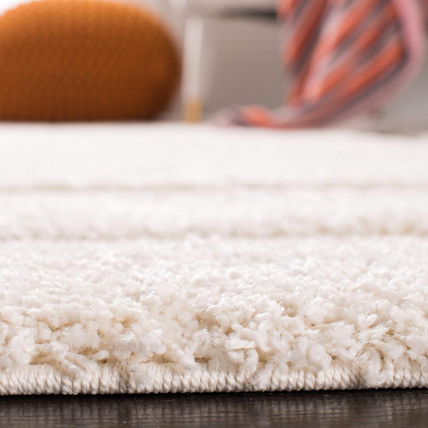 Florida Shag SG454 Power Loomed Indoor Area Rug - Creme/Creme - 4'x4' - Safavieh.