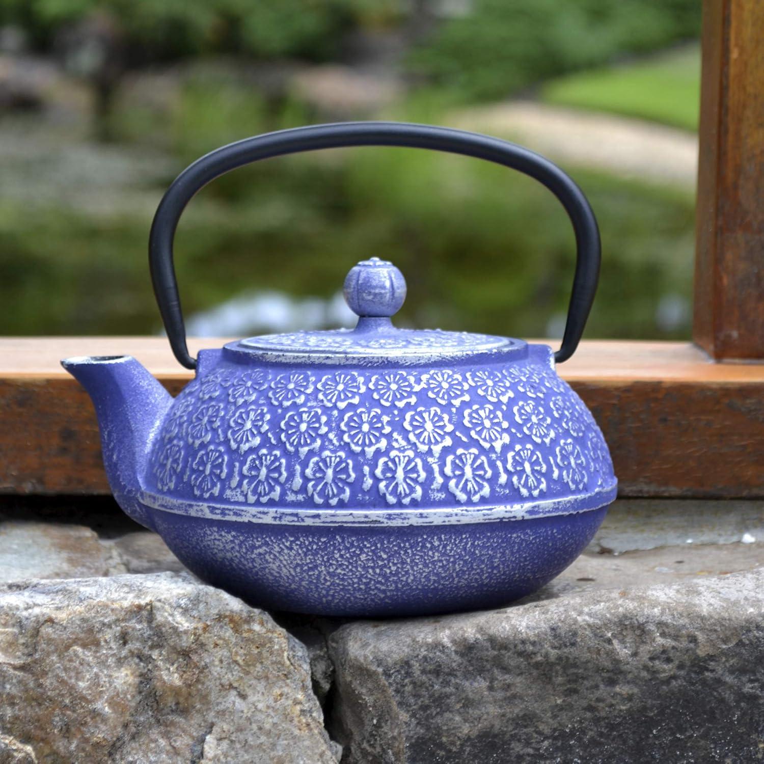 Juvale Cast Iron Tea Pot with Stainless Steel Loose Leaf Infuser, Blue, 34 oz