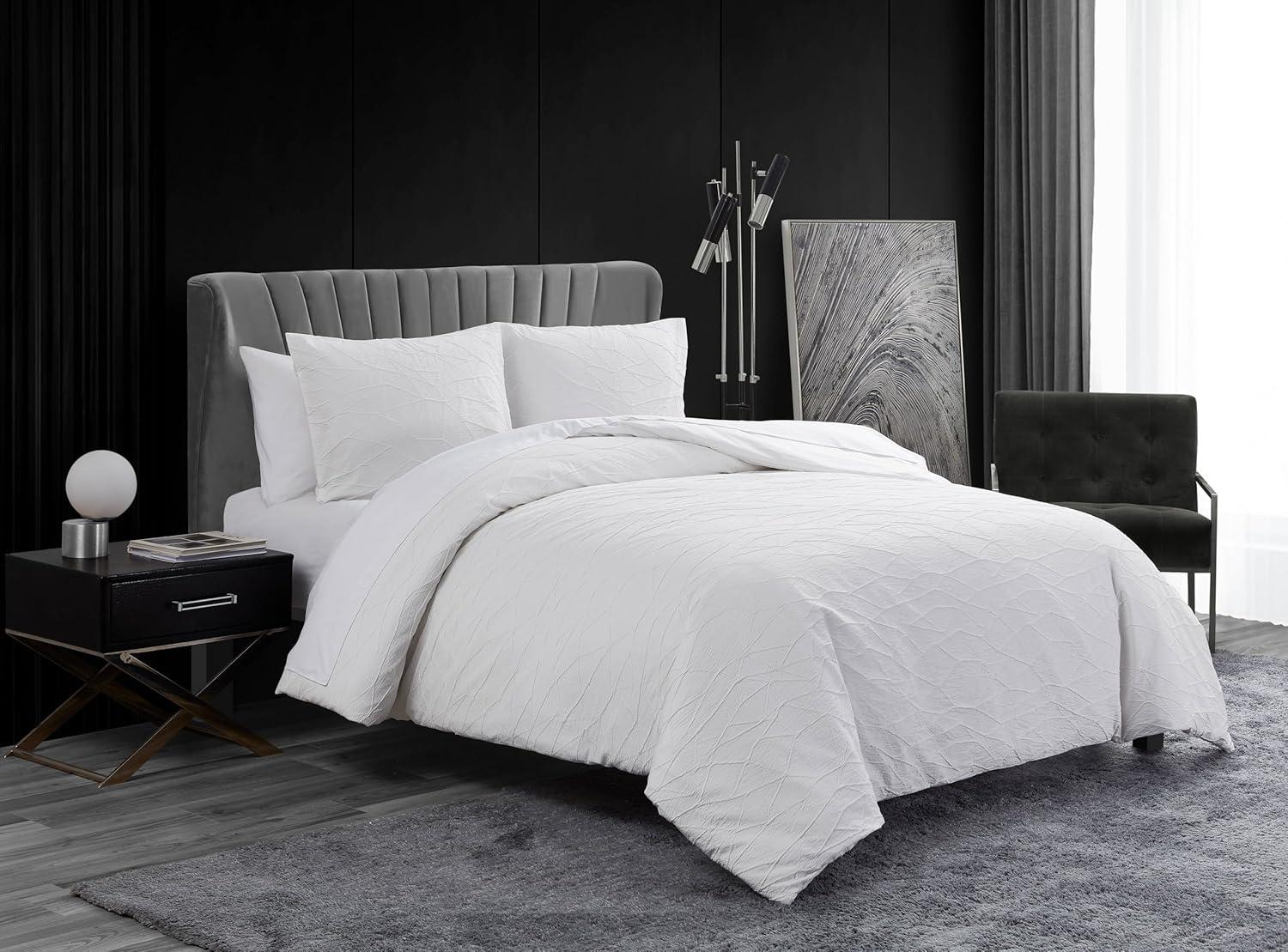 Vera Wang Vera Wang Abstract Crinkle White Comforter Set