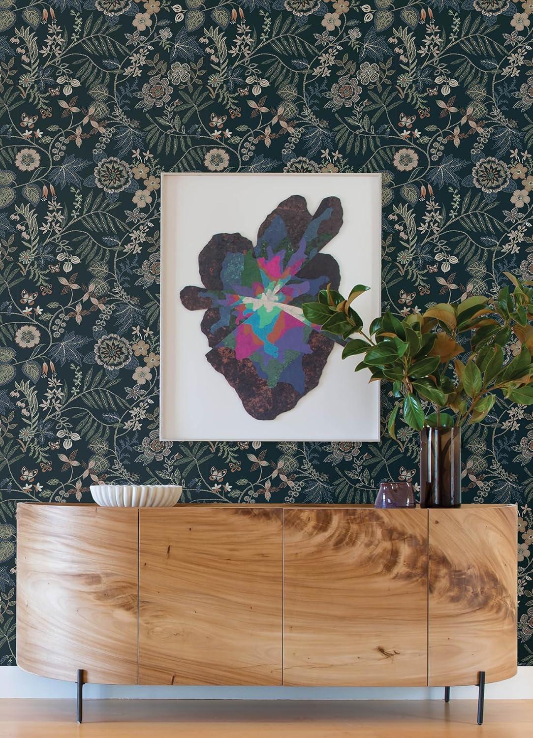 Marilyn Floral Trail Wallpaper