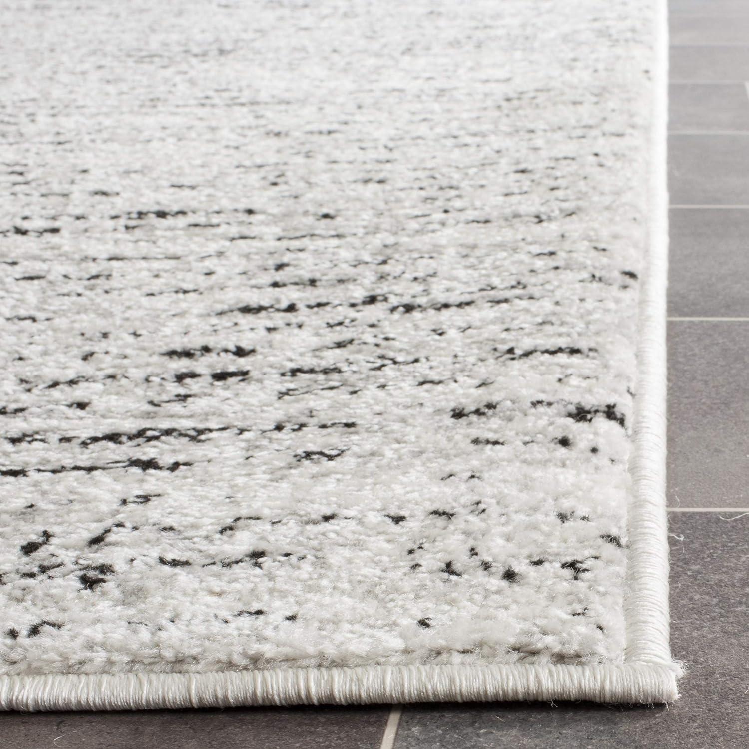 Adirondack ADR117 Machine Made Indoor Runner - Ivory/Silver - 2'-6"x22' - Safavieh