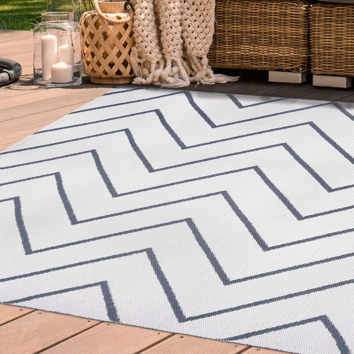 Ivory Zig-Zag Chevron Synthetic 6' x 9' Flatweave Rug