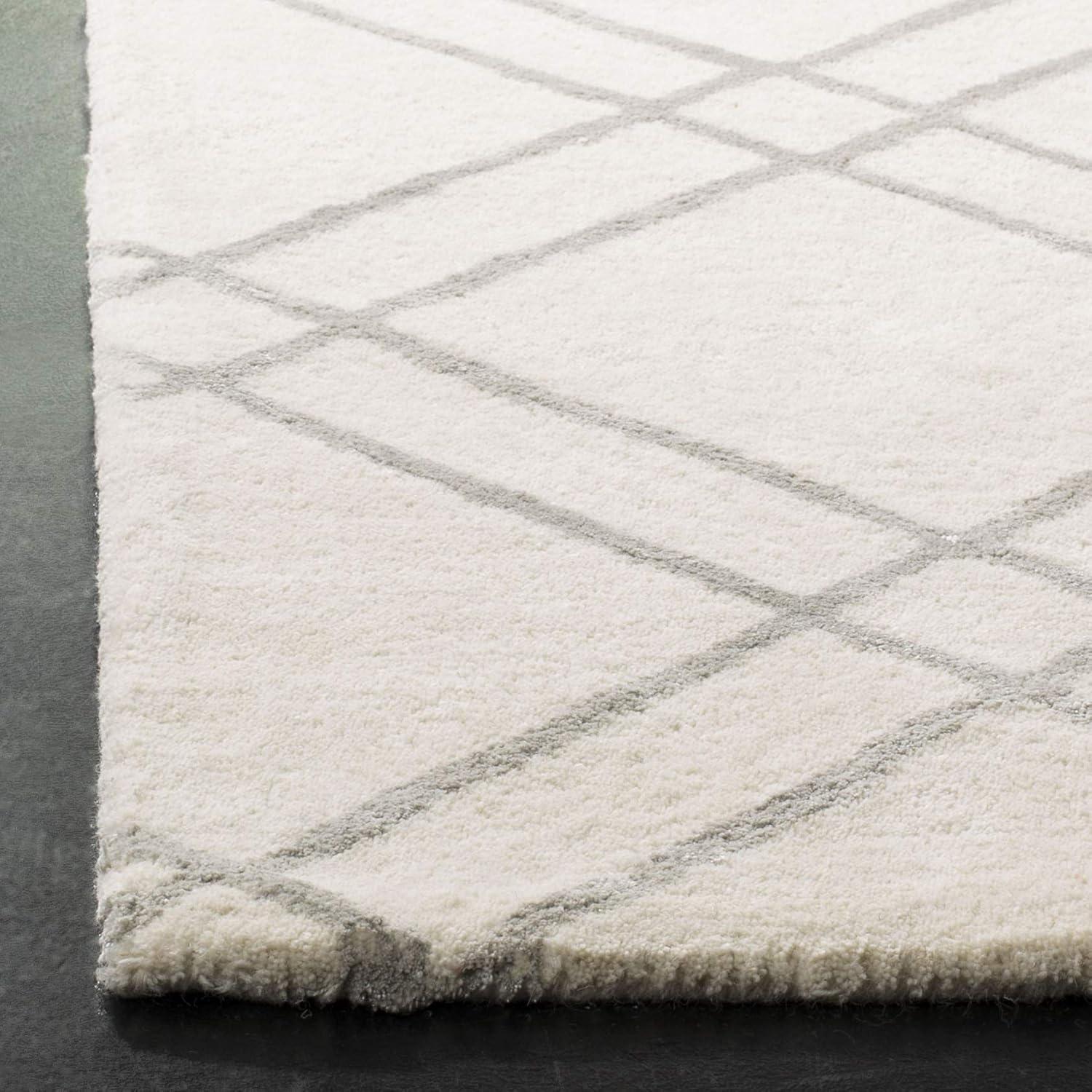 Himalaya HIM901 Hand Tufted Rugs - Safavieh