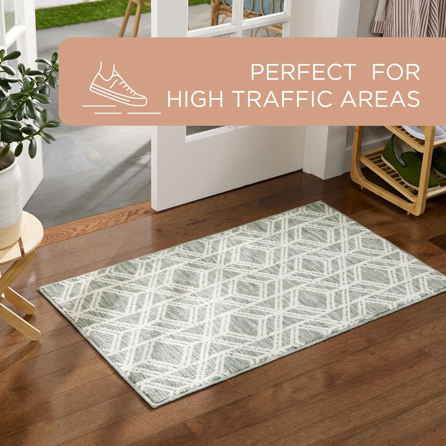 Town & Country Living TOWN & COUNTRY EVERYDAY Walker Modern Diamond Everwash Non-Slip Backing Kitchen Mat