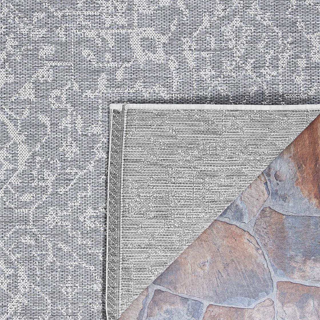 Couristan Monte Carlo Palmette Indoor/Outdoor Area Rug, 3'9" x 5'5", Grey-Ivory