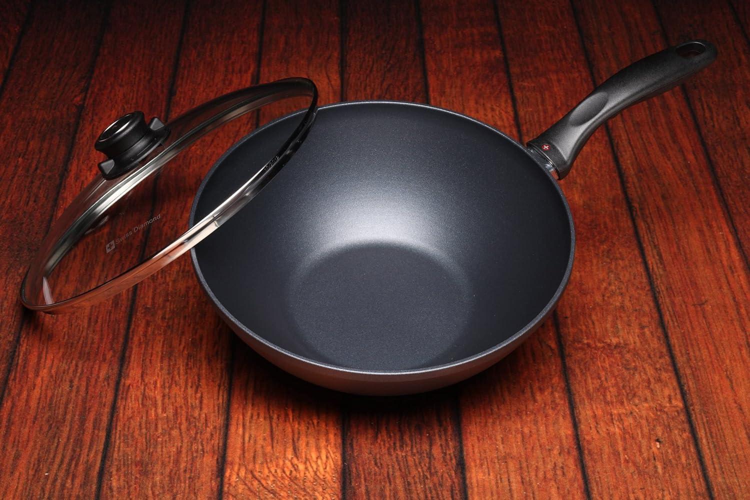 Swiss Diamond Swiss Diamond Non-Stick Cast Aluminum Wok with Lid
