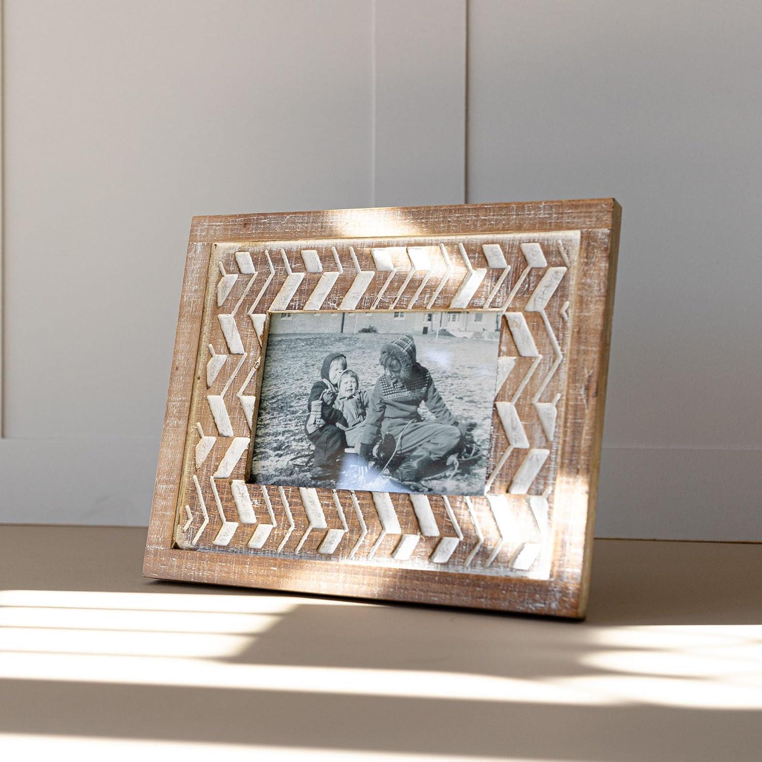 Natural Wood 5 x 7 inch Whitewash Pattern Decorative Wood Picture Frame - Foreside Home & Garden