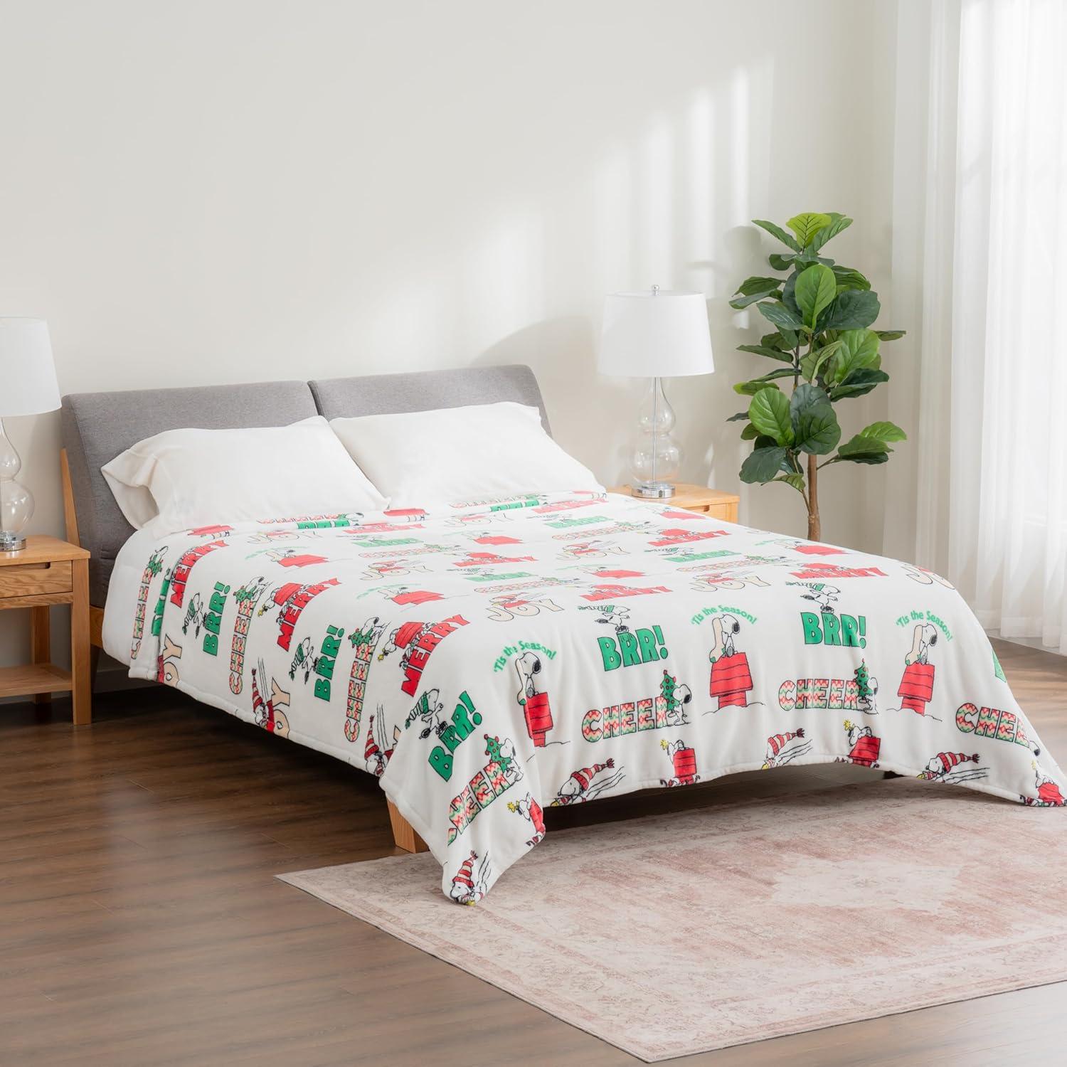 Berkshire Blanket Peanuts® VelvetLoft® Cute Character Snoopy Plush Blanket,Christmas Snowy Scene,Twin 60 in x 90 in (Official Peanuts® Product)