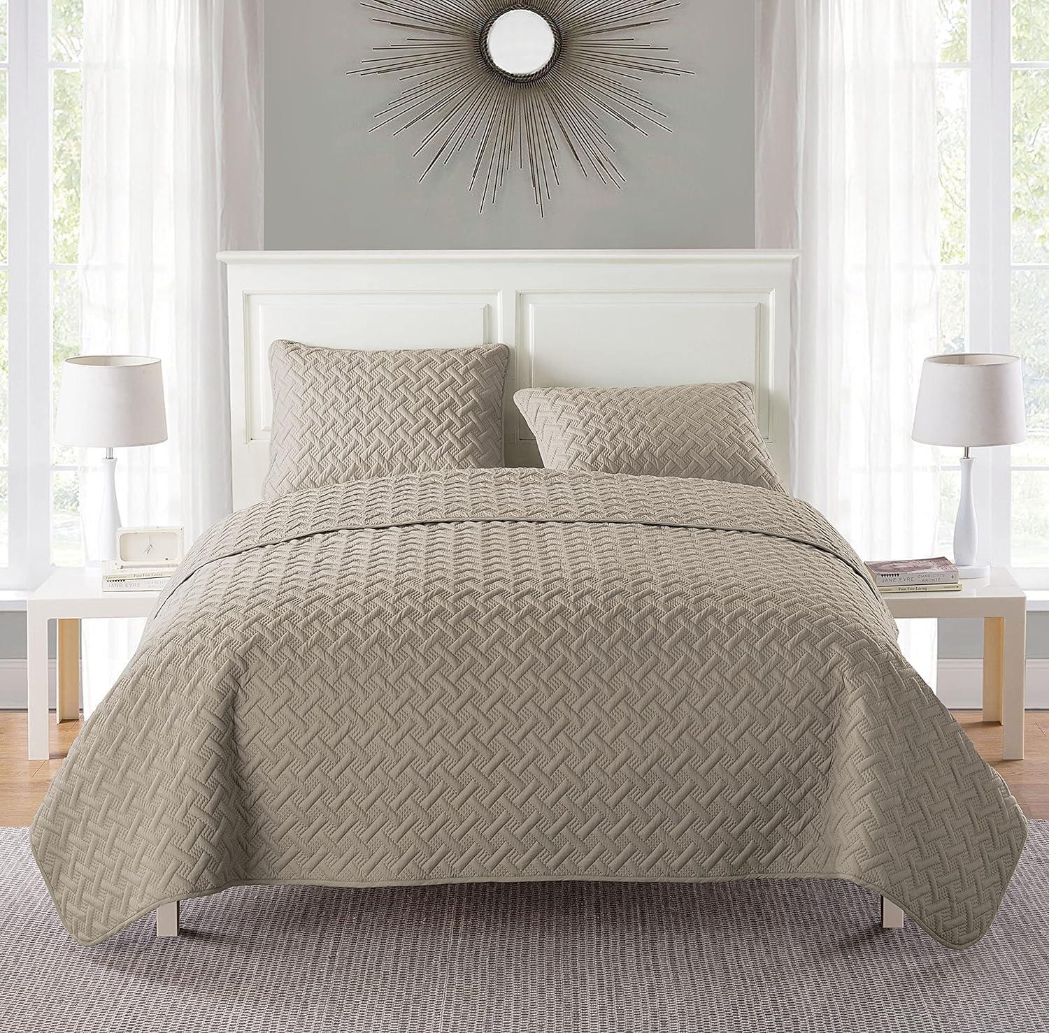 Nina Embossed Basketweave Quilt Set