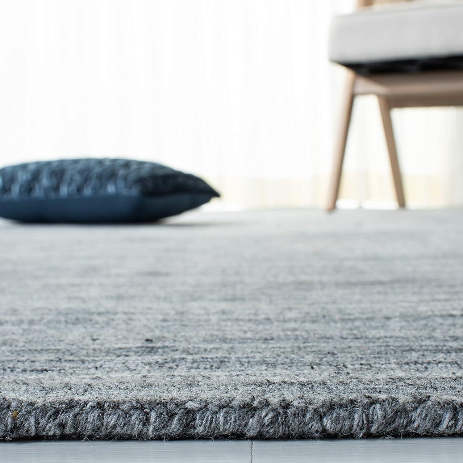 Handmade Gray Geometric Wool and Viscose Rug, 5' x 8'