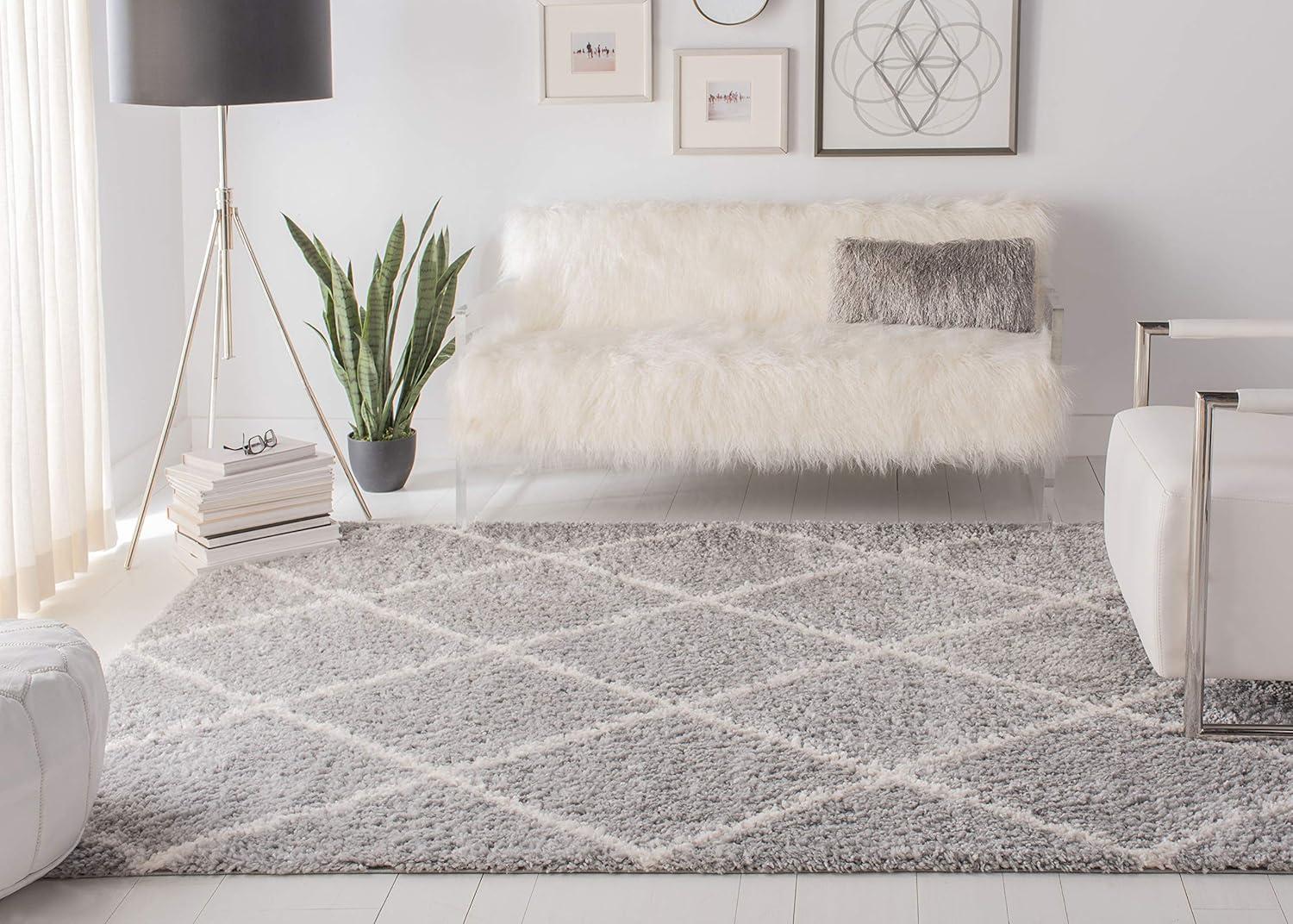 Parma Shag PMA515 Power Loomed Indoor Area Rug - 8'x10' - Grey/Cream - Safavieh