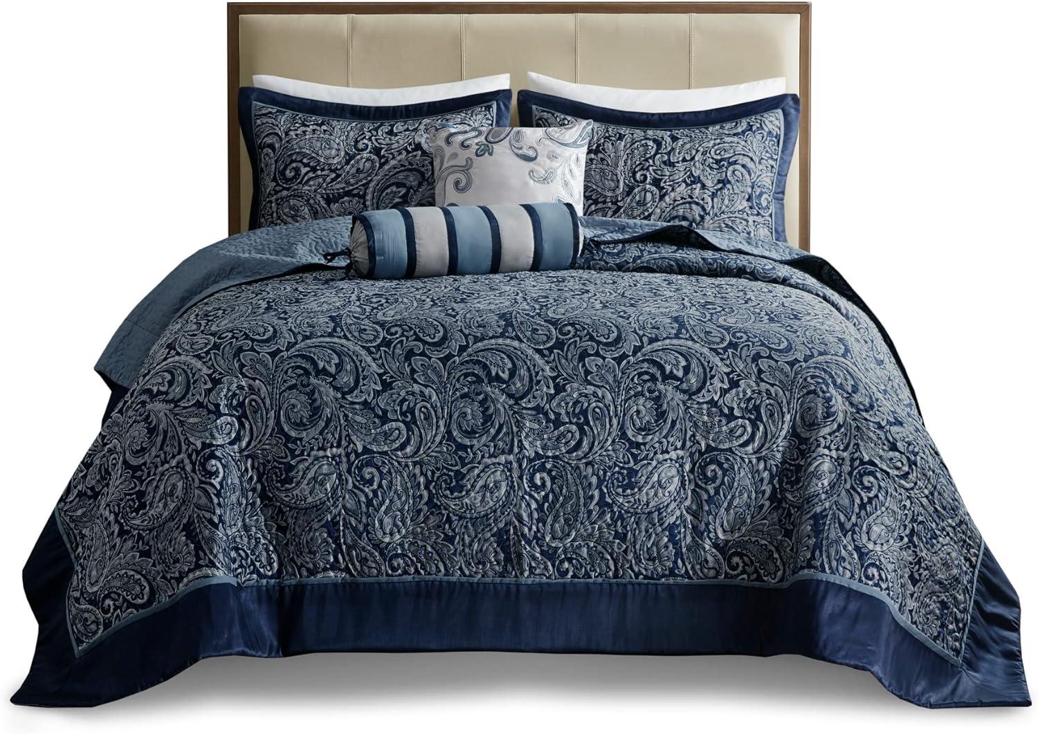 Aubrey 5 Piece Jacquard Bedspread Set with Throw Pillows