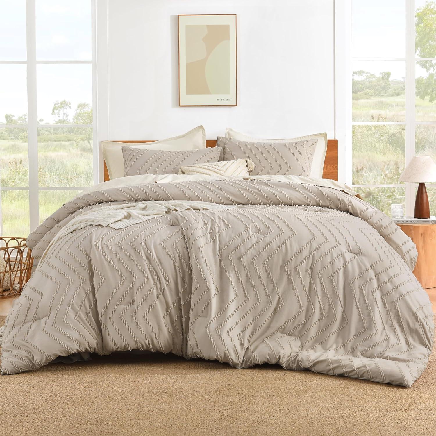 Khaki Queen Microfiber Chevron Tufted Comforter Set