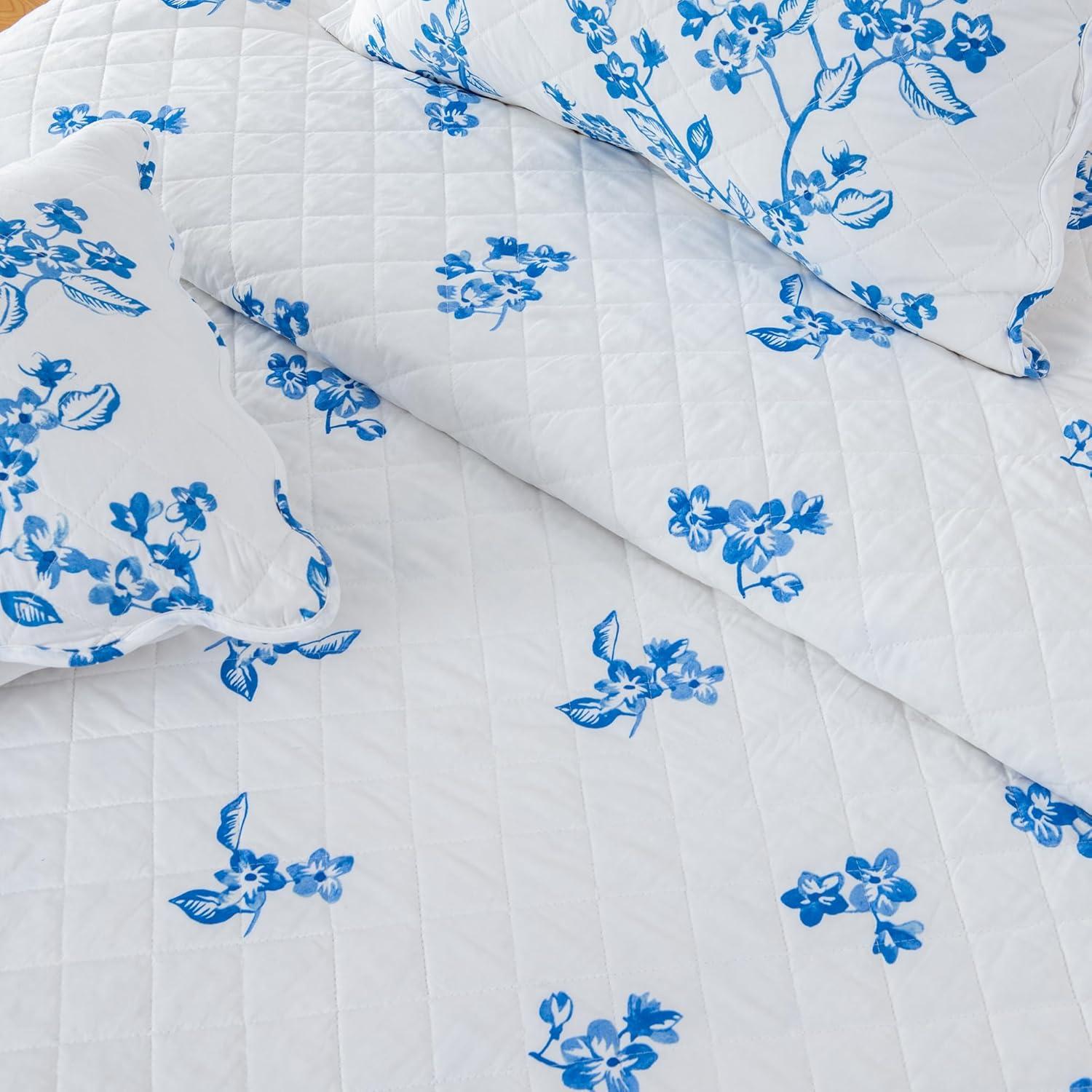 Blue and White Floral Microfiber Full Quilt Set