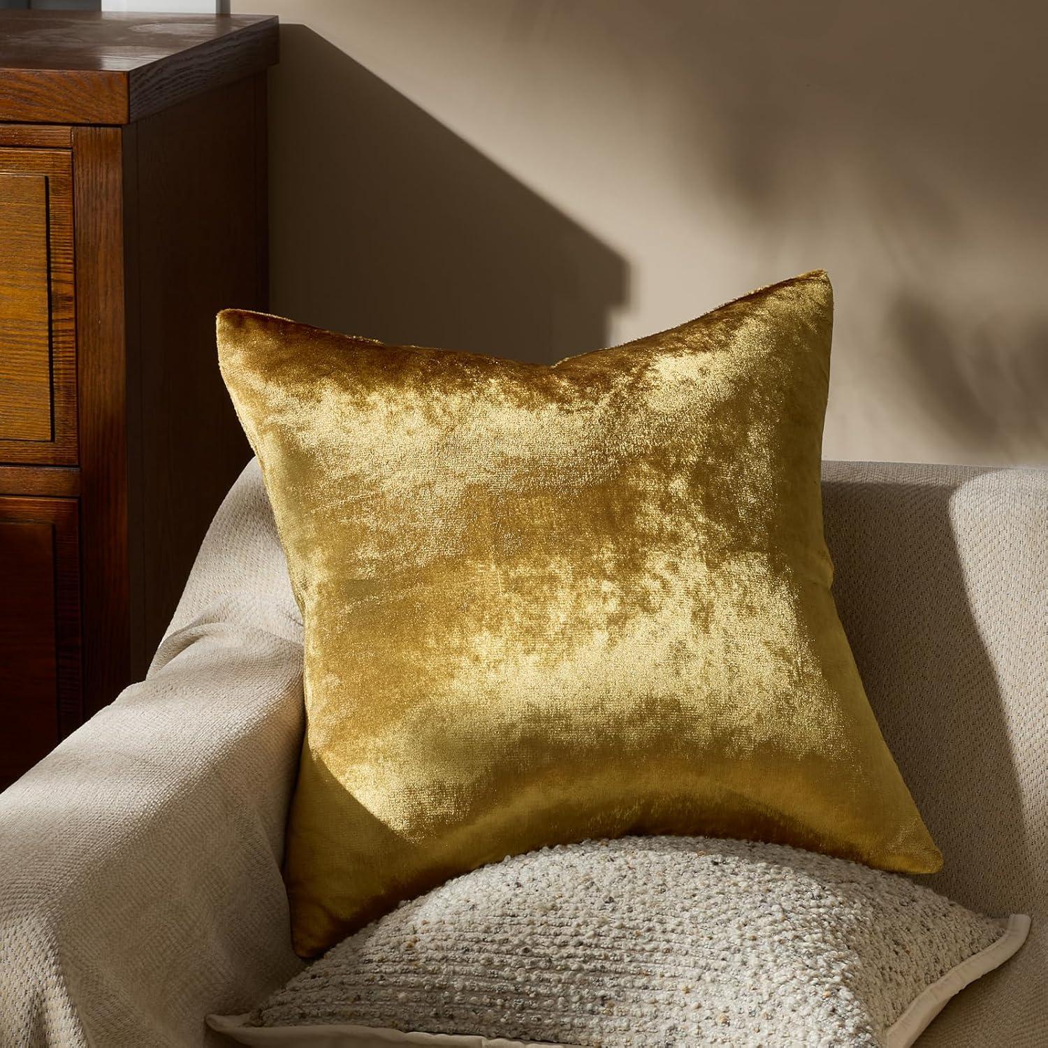 GIGIZAZA Gold Velvet Decorative 20x20 Throw Pillow Covers for Sofa Bed 2 Pack Soft Cushion Cover