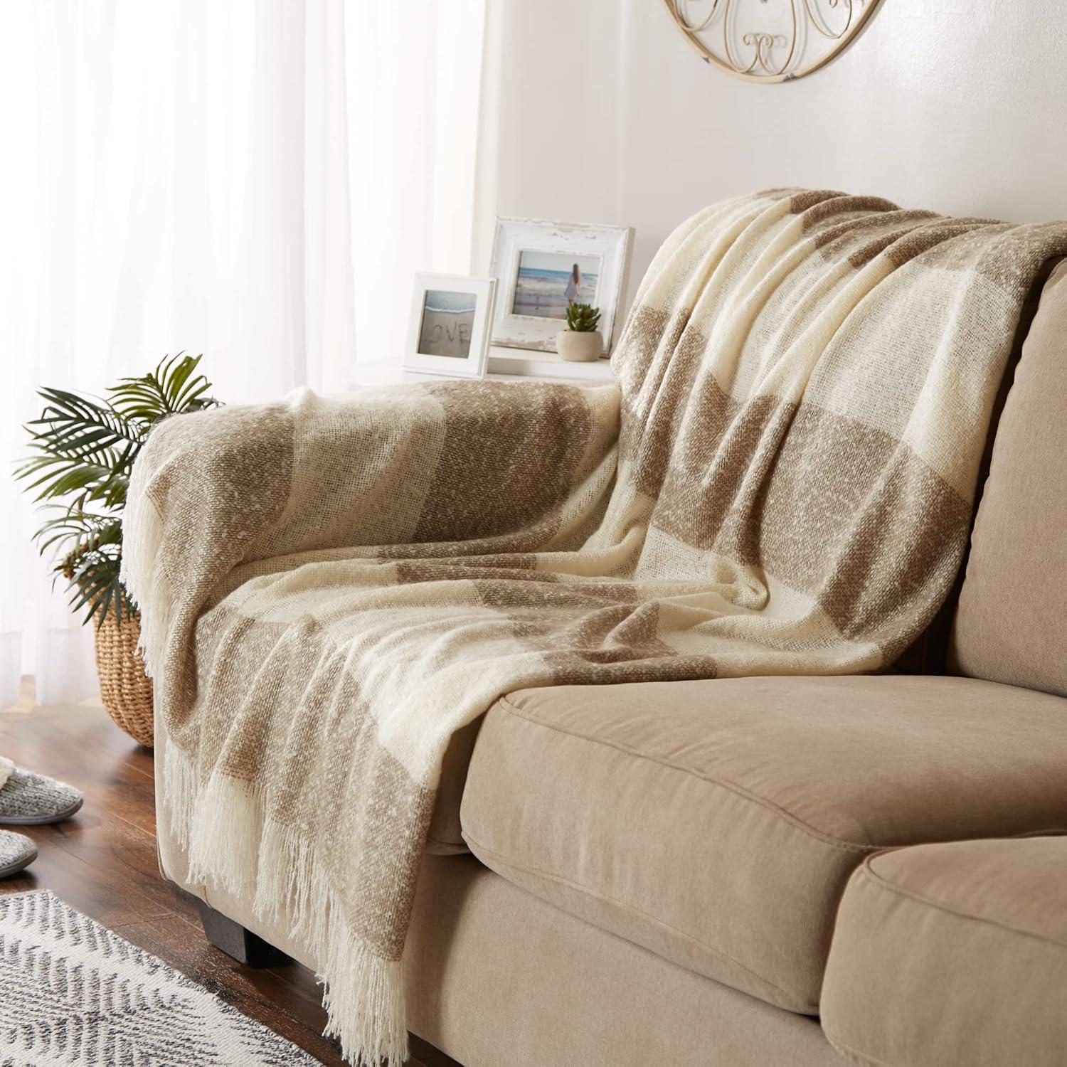 Design Imports Dll Hand Woven Throw Blanket