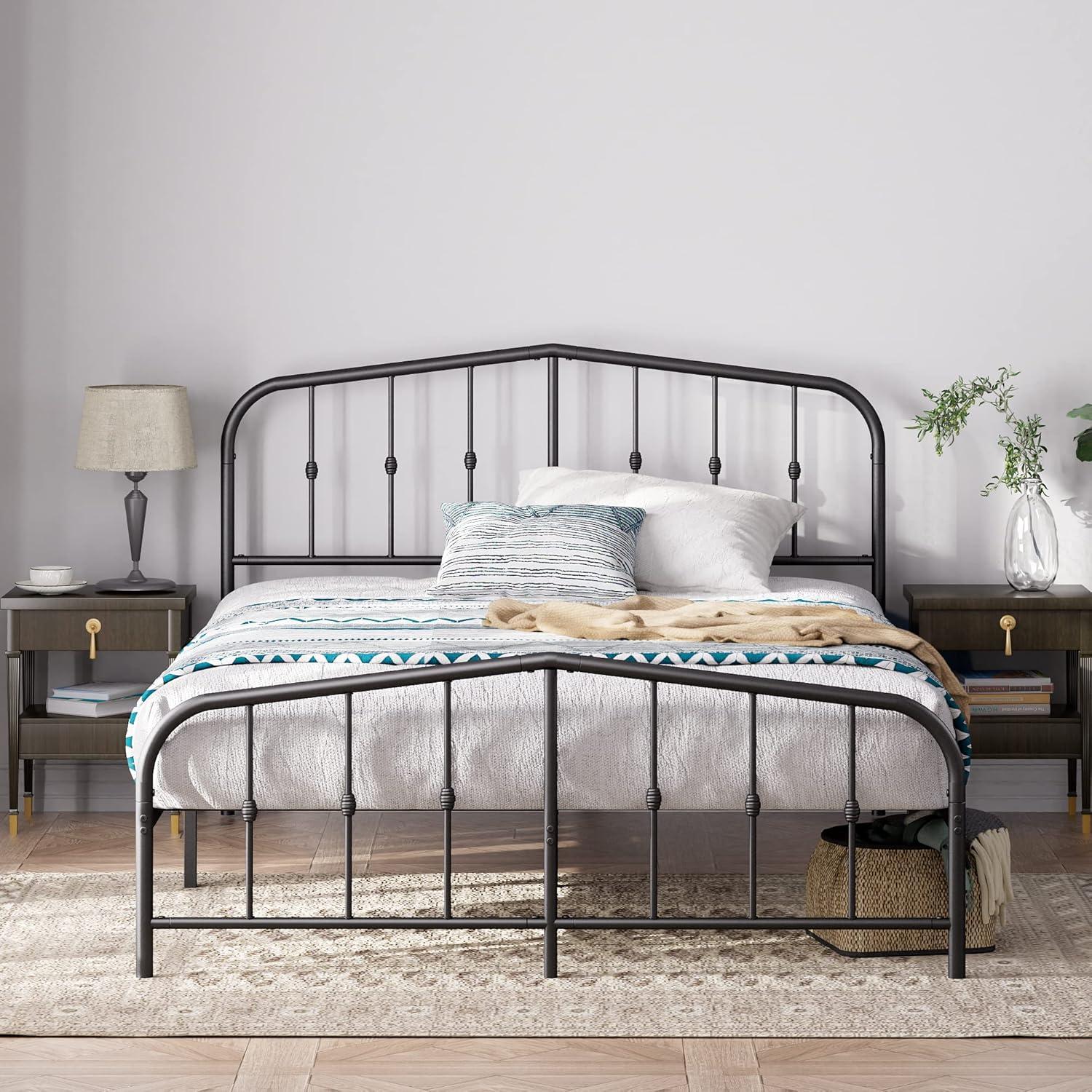Zinus Queen Heidi Metal Platform Bed Frame White: Contemporary Style, Steel Construction, No Box Spring Needed, Max 700 lbs