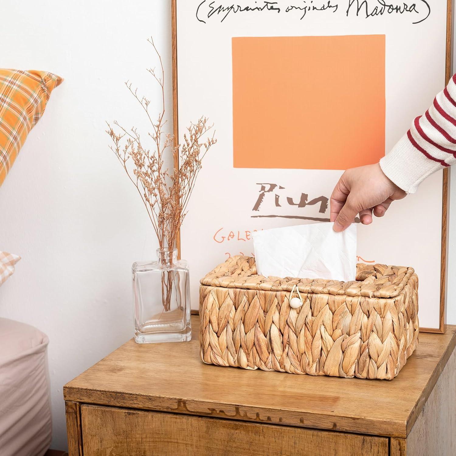 PINXIURY Water Hyacinth Handwoven Tissue Box Cover, Natural Handmade Wicker Napkin Box Holder, Handcrafted Square Facial Tissue, Rustic Decorative on Table and Bathroom, Office, Boho Decorative