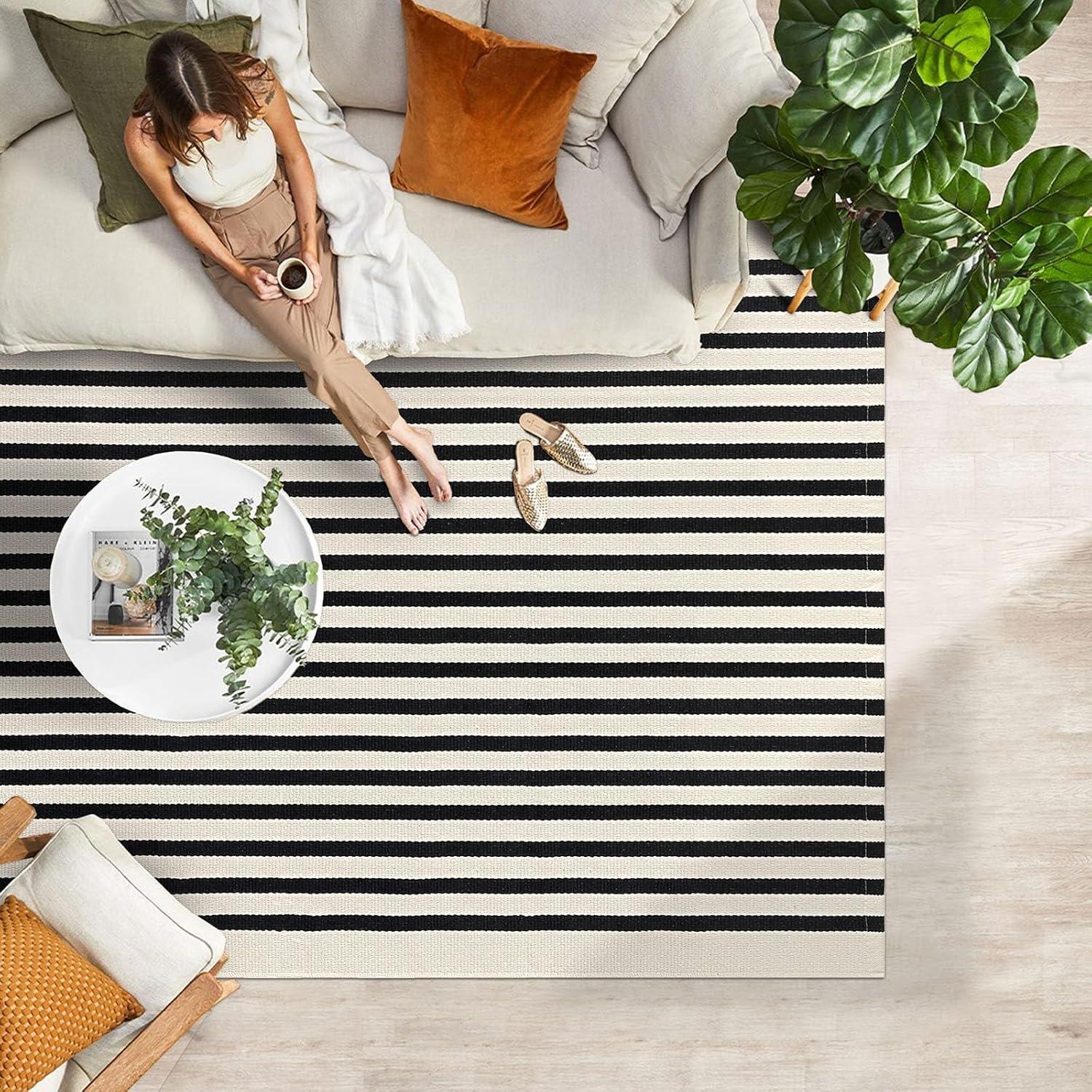 IOHOUZE Navy and White Striped Rug 2'x3' Front Door Rugs, Small Washable Area Rug for Front Porch, Spring Summer Doormats Outdoor Indoor, Cotton Rugs for Entryway Porch Entrance