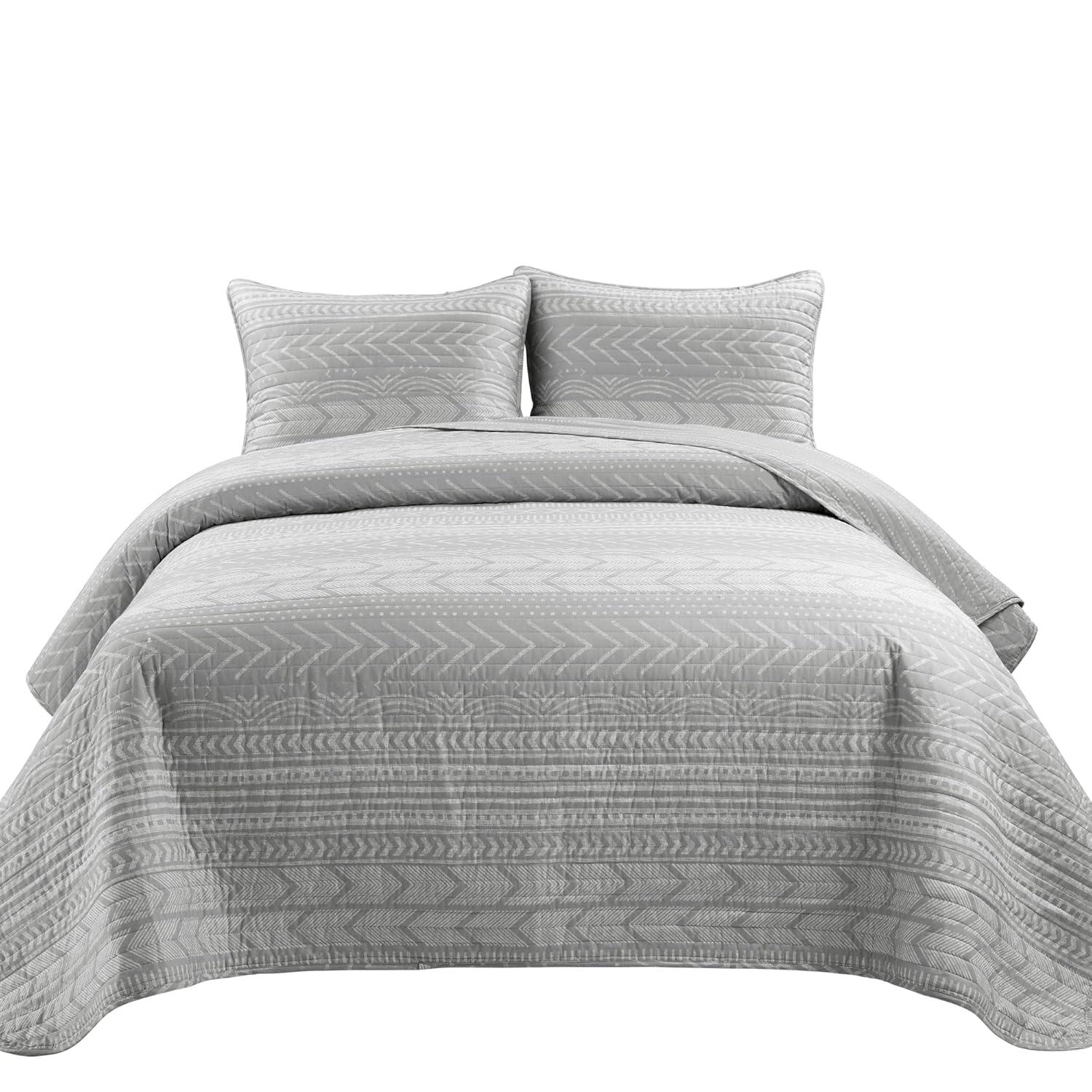 Hygge Geo Reversible Contemporary 3-Piece Quilt Set